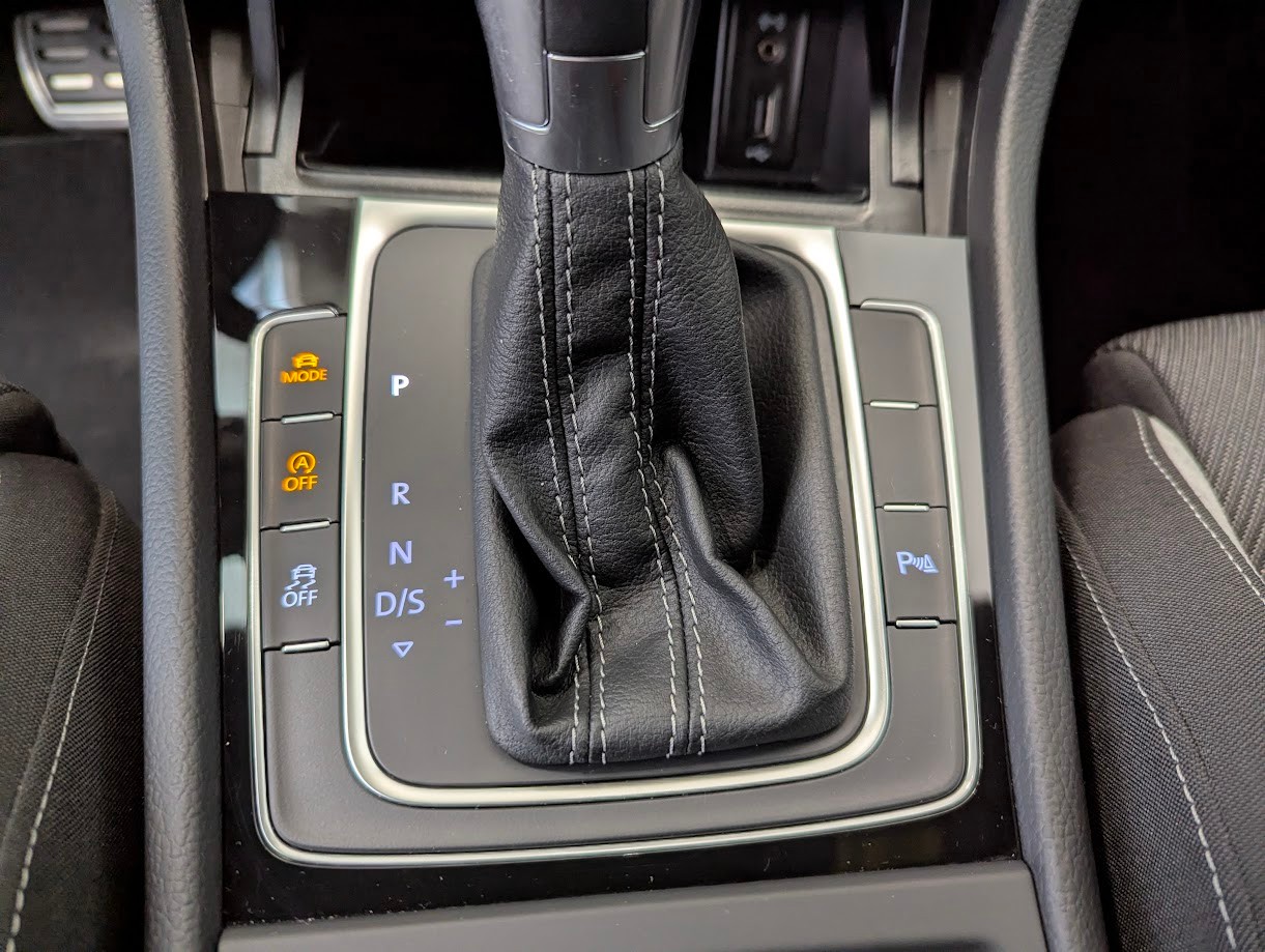 VW Golf VII 2.0 TSI R DSG 4Motion*1.HAND CH-AUTO 12MT GAR FRISCH AB MFK+AB SERVICE GROSSES NAVI CAM ACC-image-24