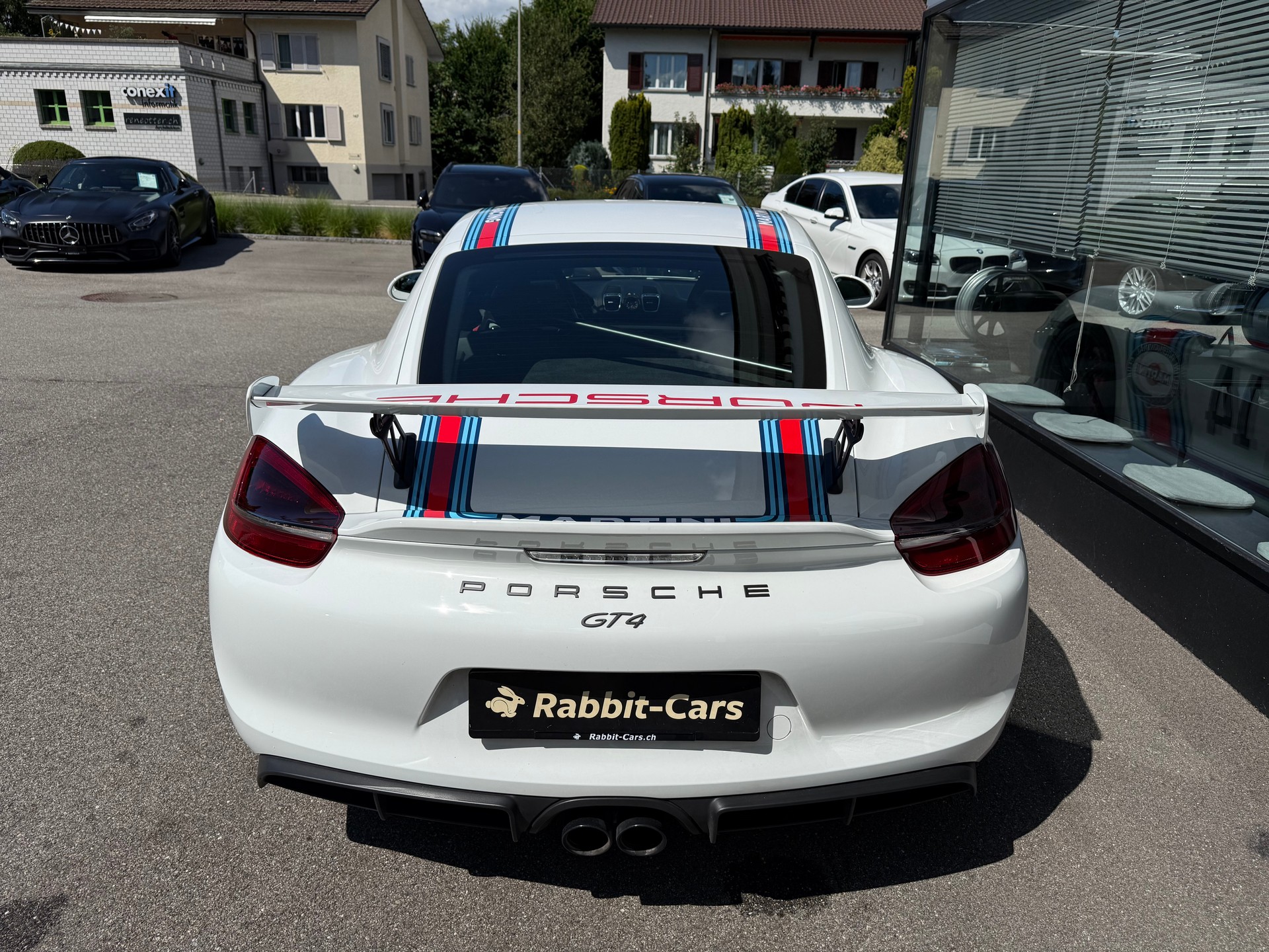 PORSCHE Cayman GT4-image-5