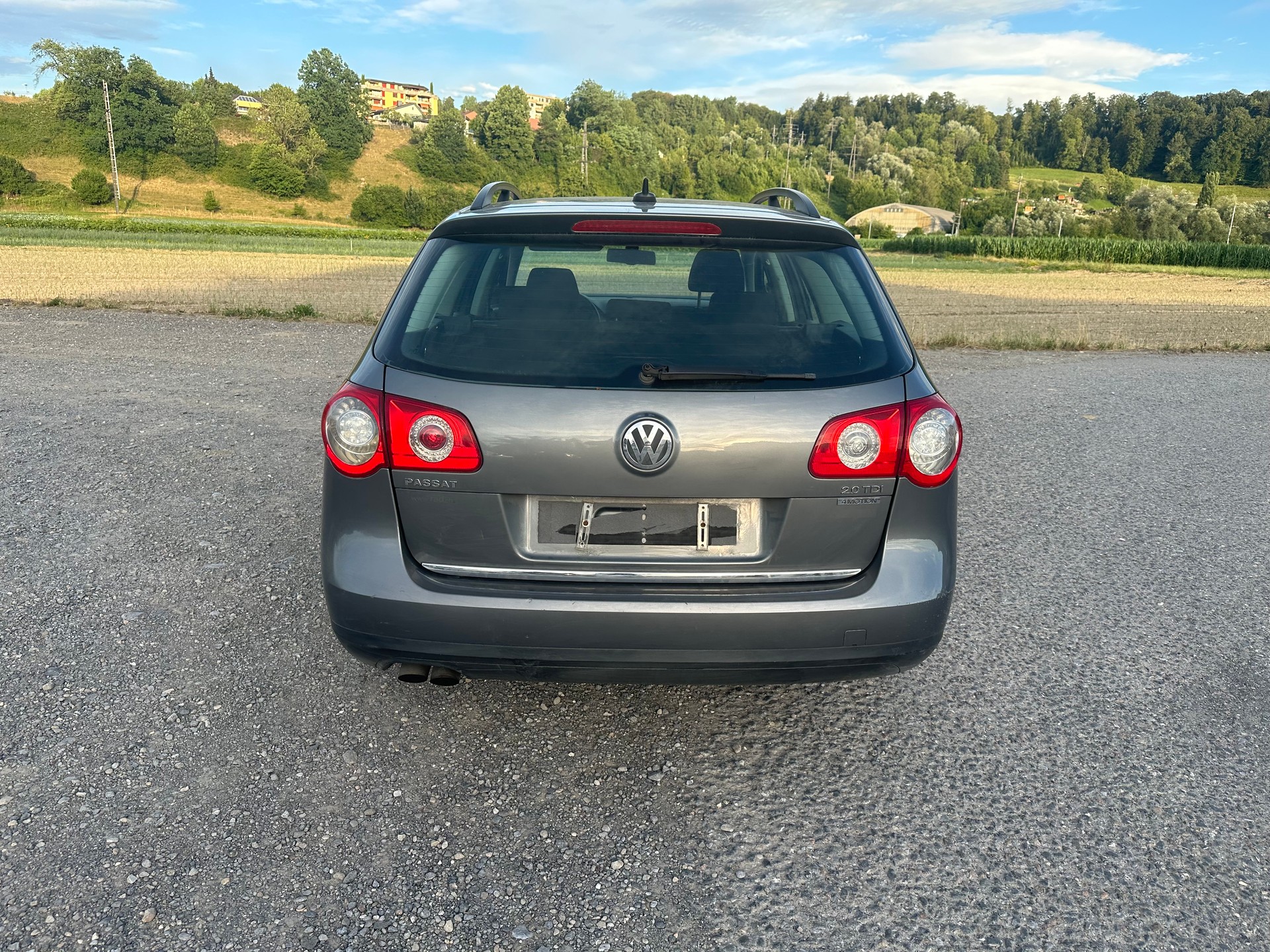 VW Passat Variant 2.0 TDI Comfortline 4Motion-image-6