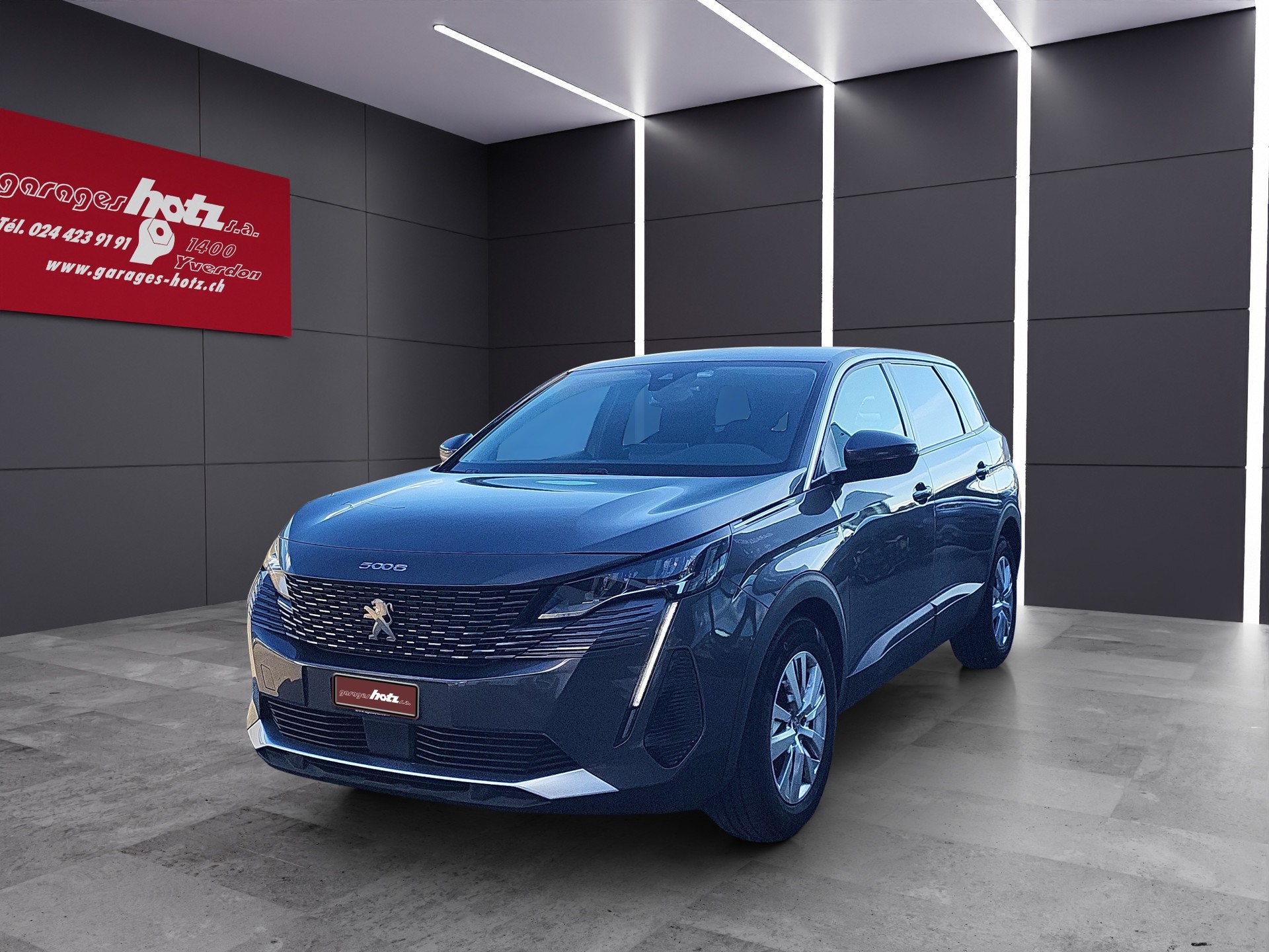 PEUGEOT 5008 1.2 Active Pack