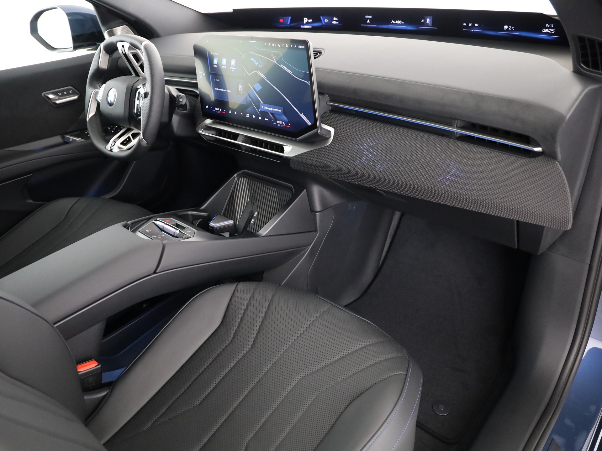 BMW iX3 50 xDrive M Sport-image-14