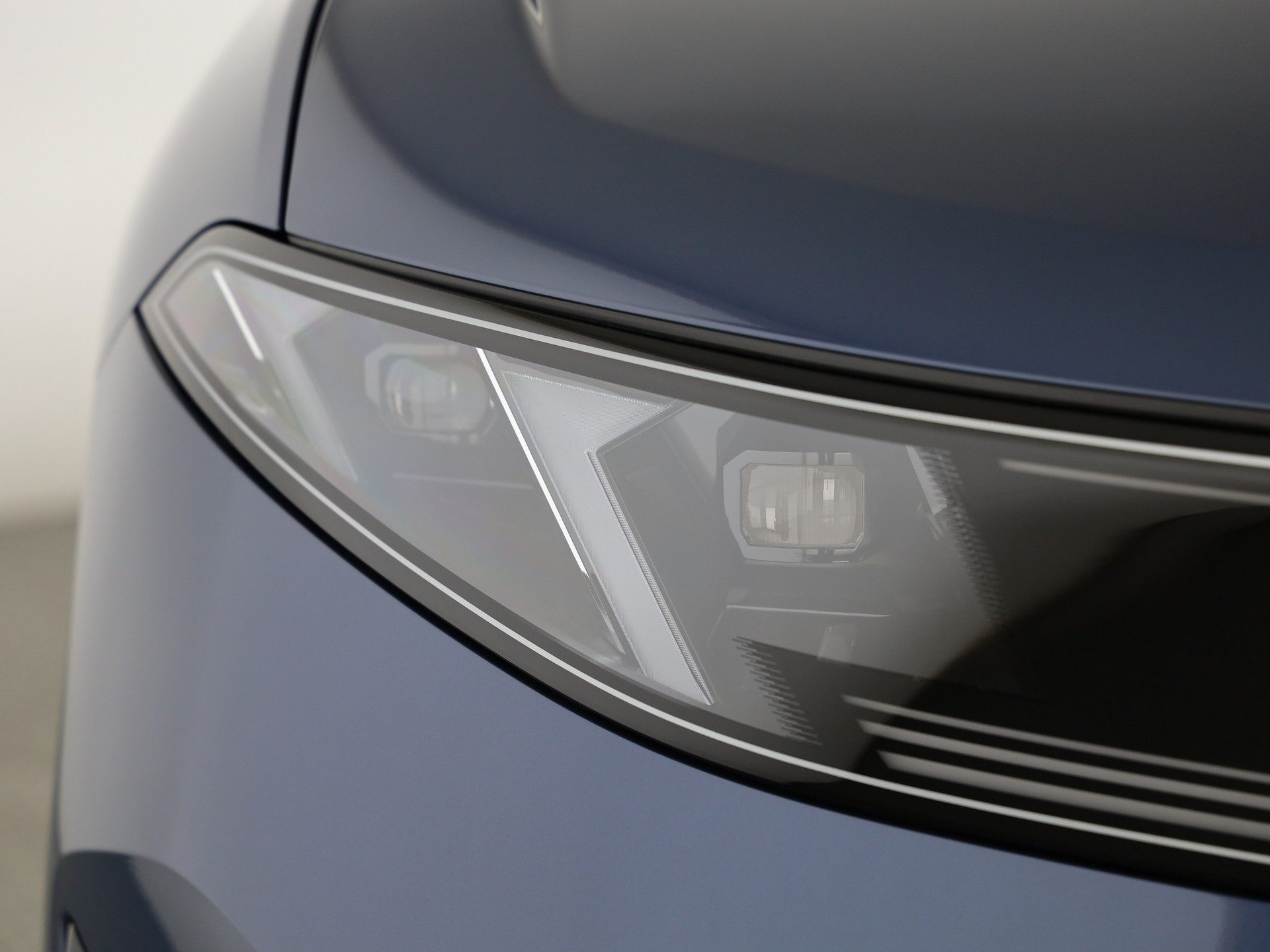 BMW iX3 50 xDrive M Sport-image-5