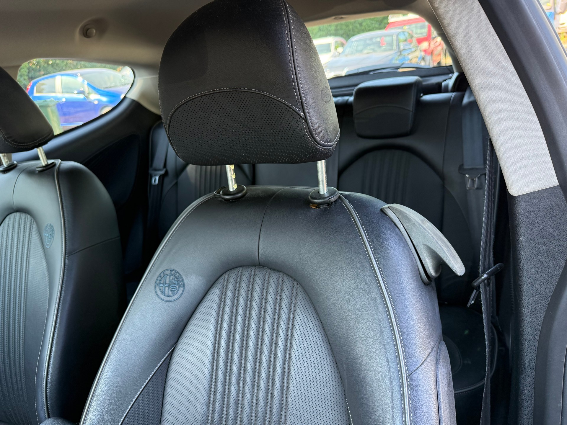 ALFA ROMEO MiTo 1.4 TB Distinctive-image-9