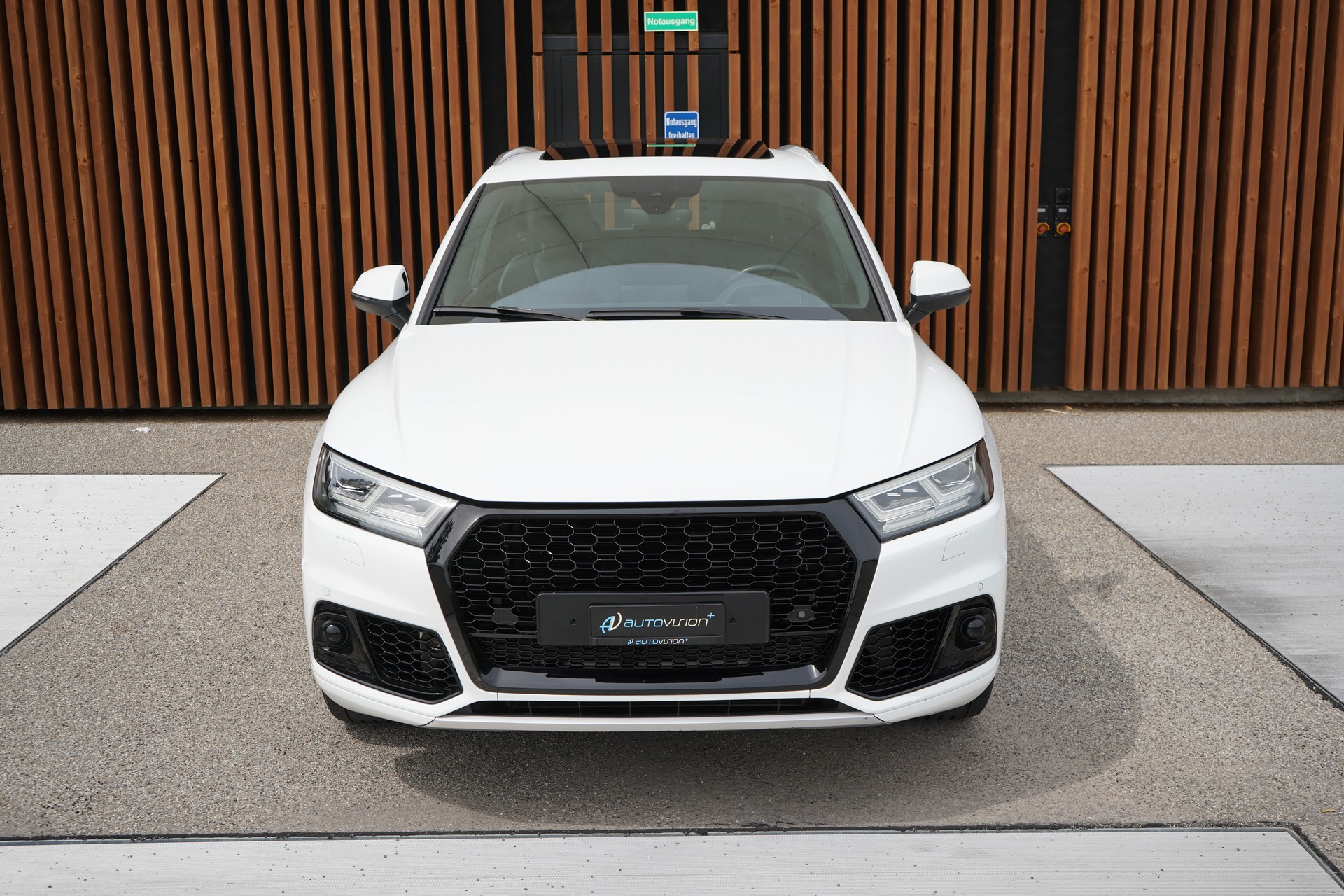 AUDI Q5 2.0 TDI SPORT BLACK QUATTRO S-TRONIC l 190 PS-image-11