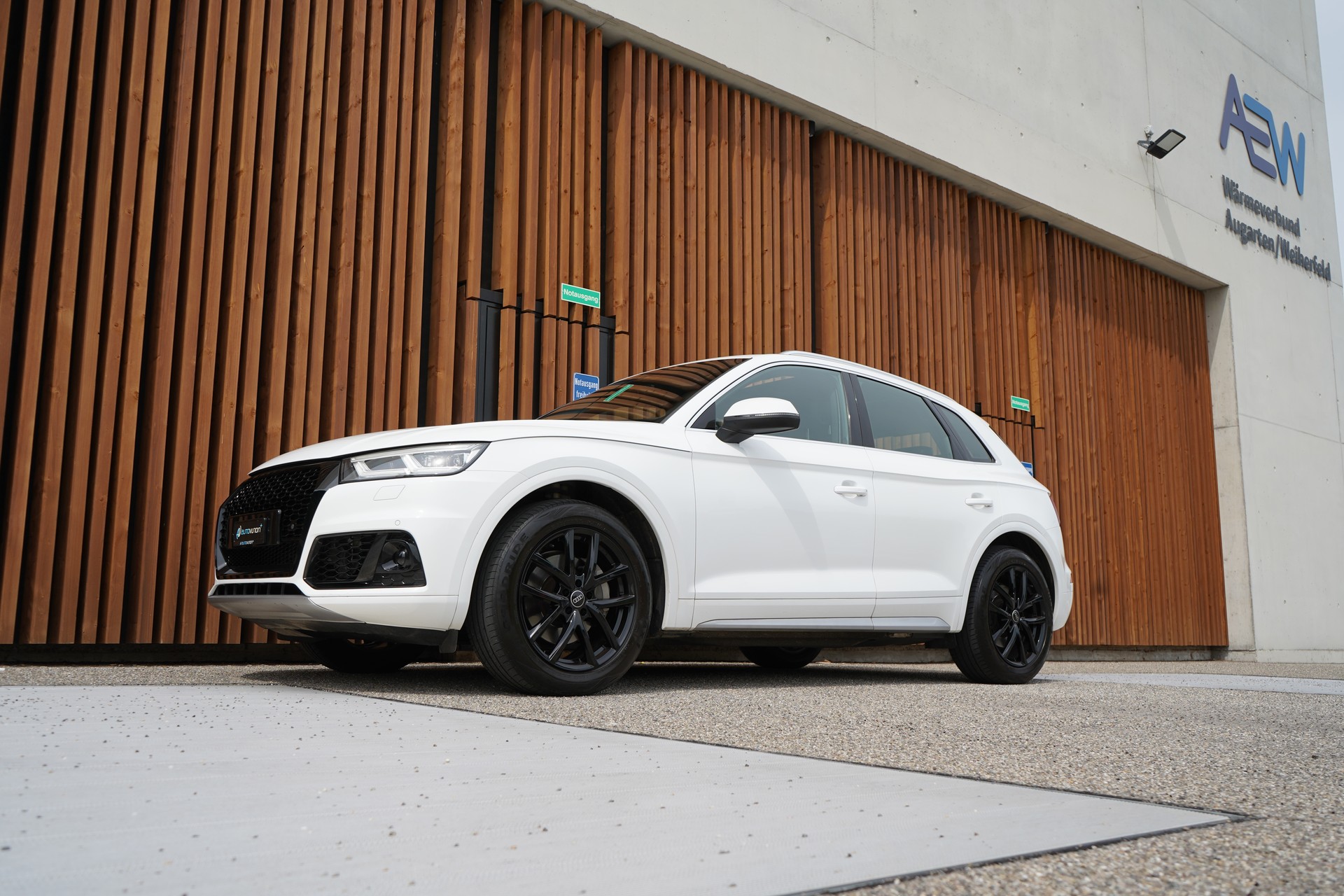 AUDI Q5 2.0 TDI SPORT BLACK QUATTRO S-TRONIC l 190 PS-image-6