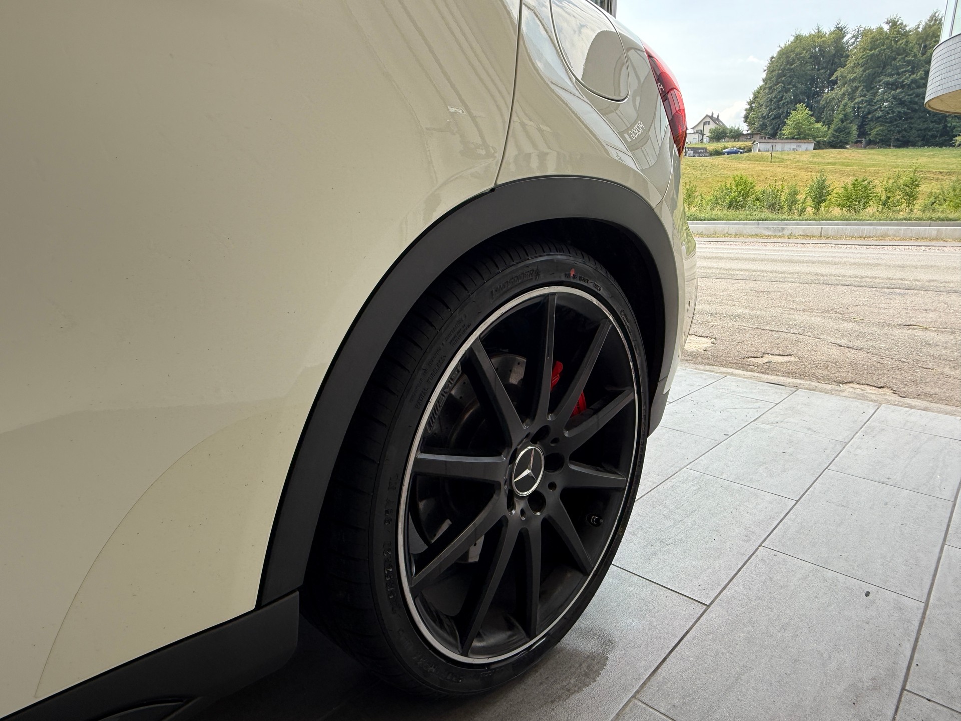 MERCEDES-BENZ GLA 45 AMG 4Matic 7G-DCT Ab 260.- pro Monat-image-20