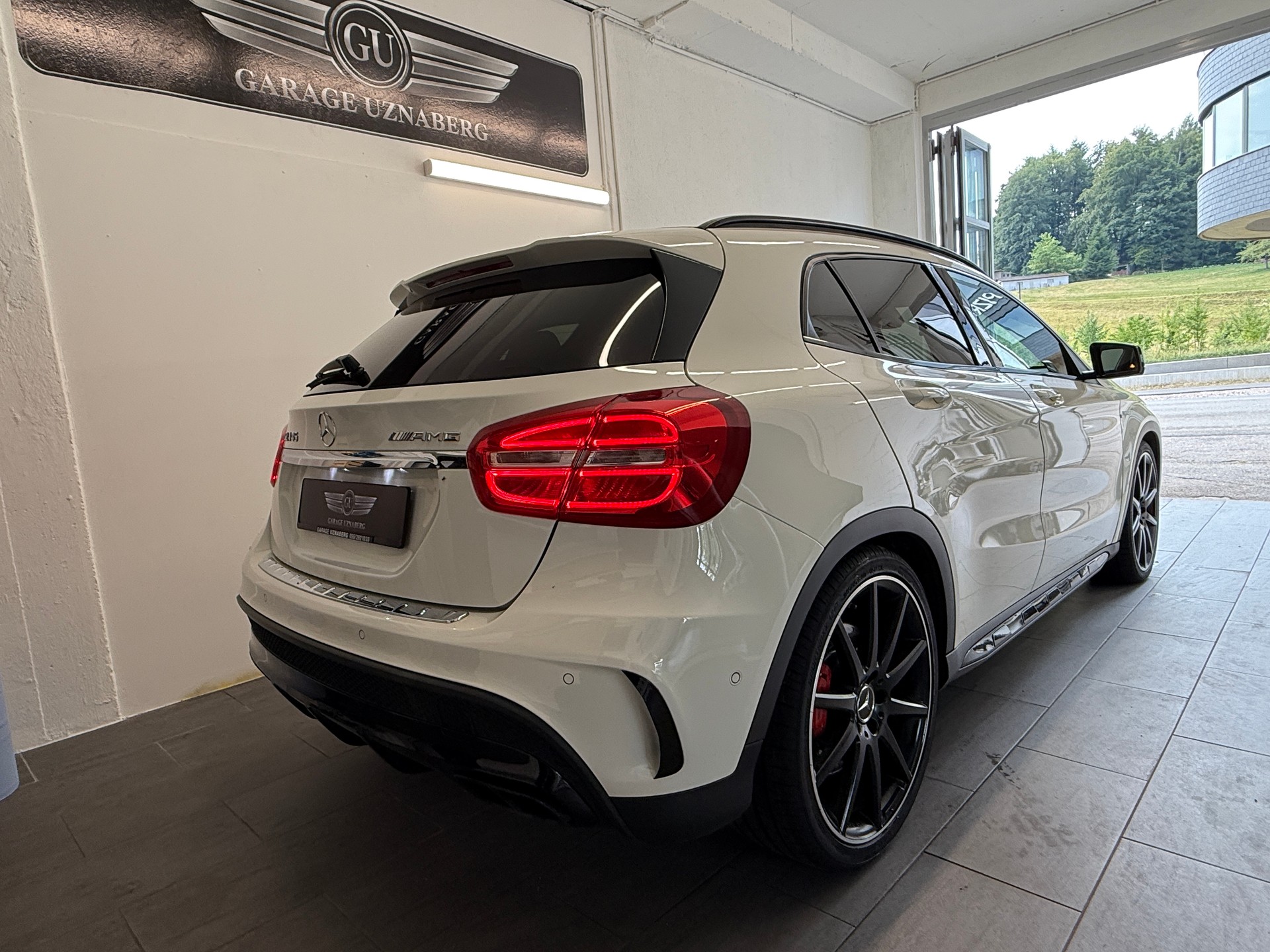 MERCEDES-BENZ GLA 45 AMG 4Matic 7G-DCT Ab 260.- pro Monat-image-4