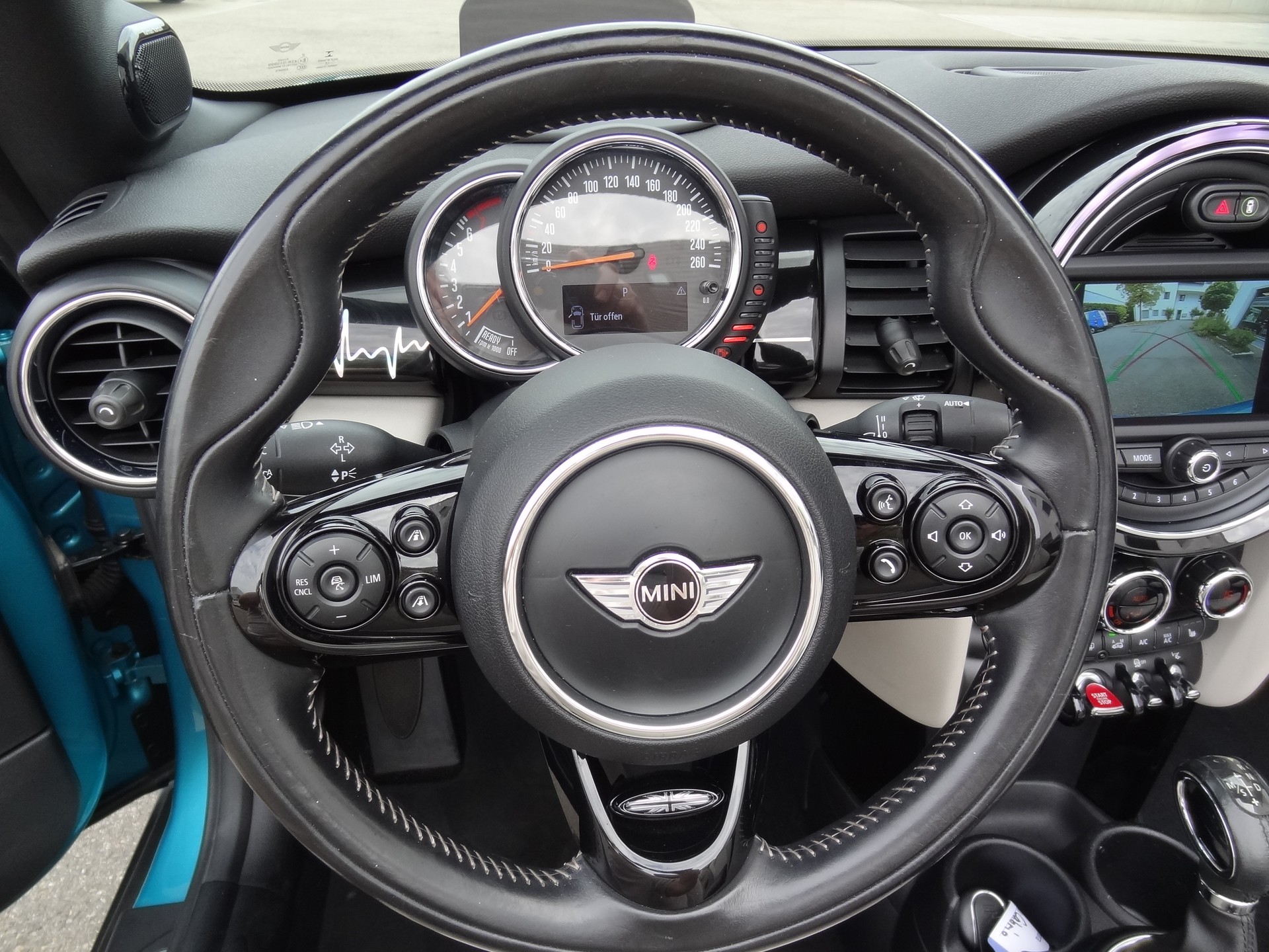 MINI Cooper S Cabriolet Steptronic-image-12