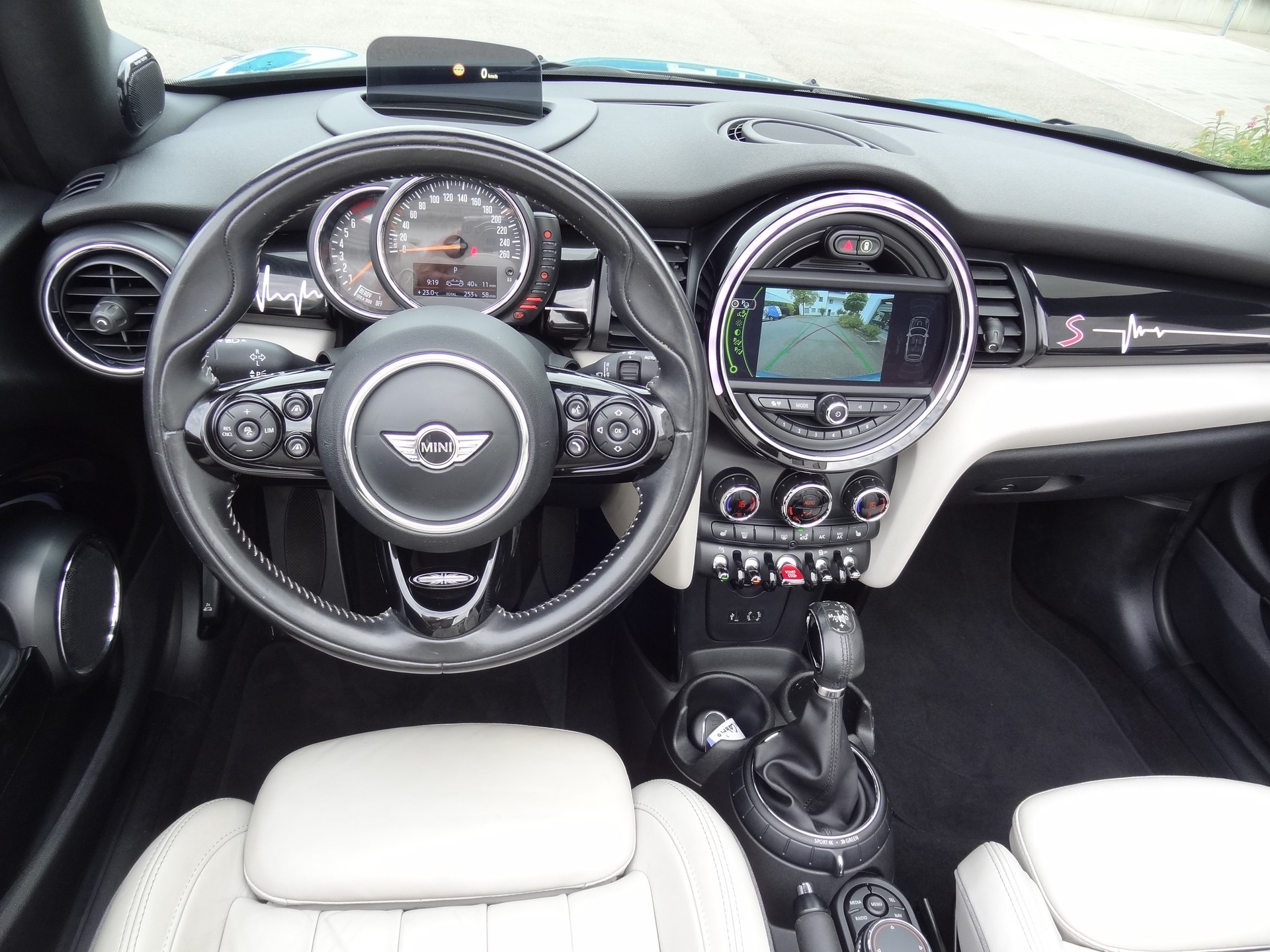 MINI Cooper S Cabriolet Steptronic-image-11