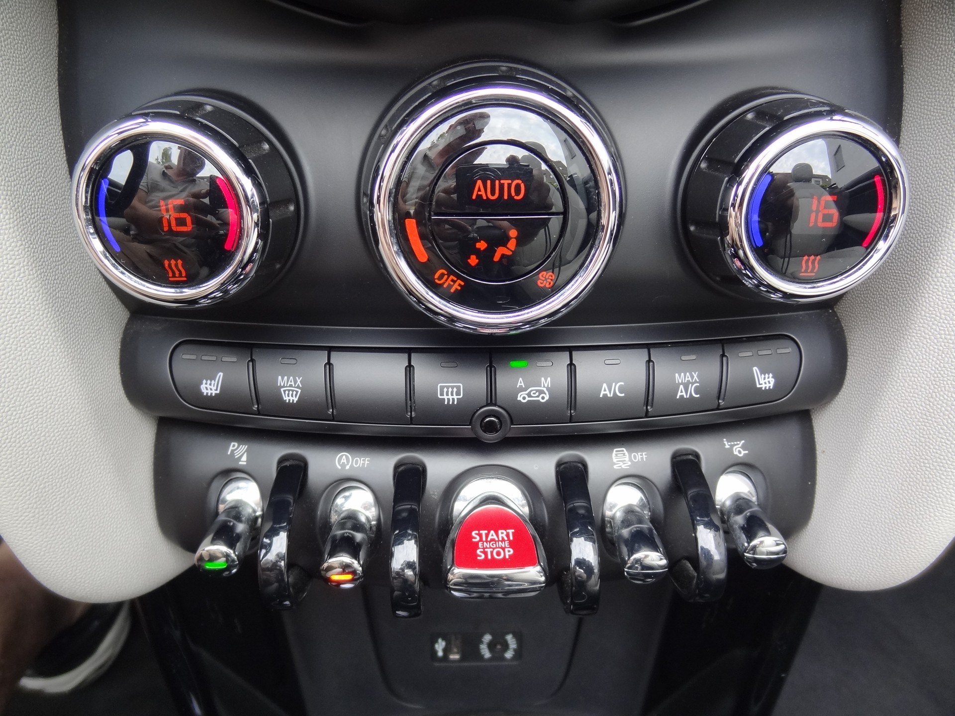 MINI Cooper S Cabriolet Steptronic-image-16