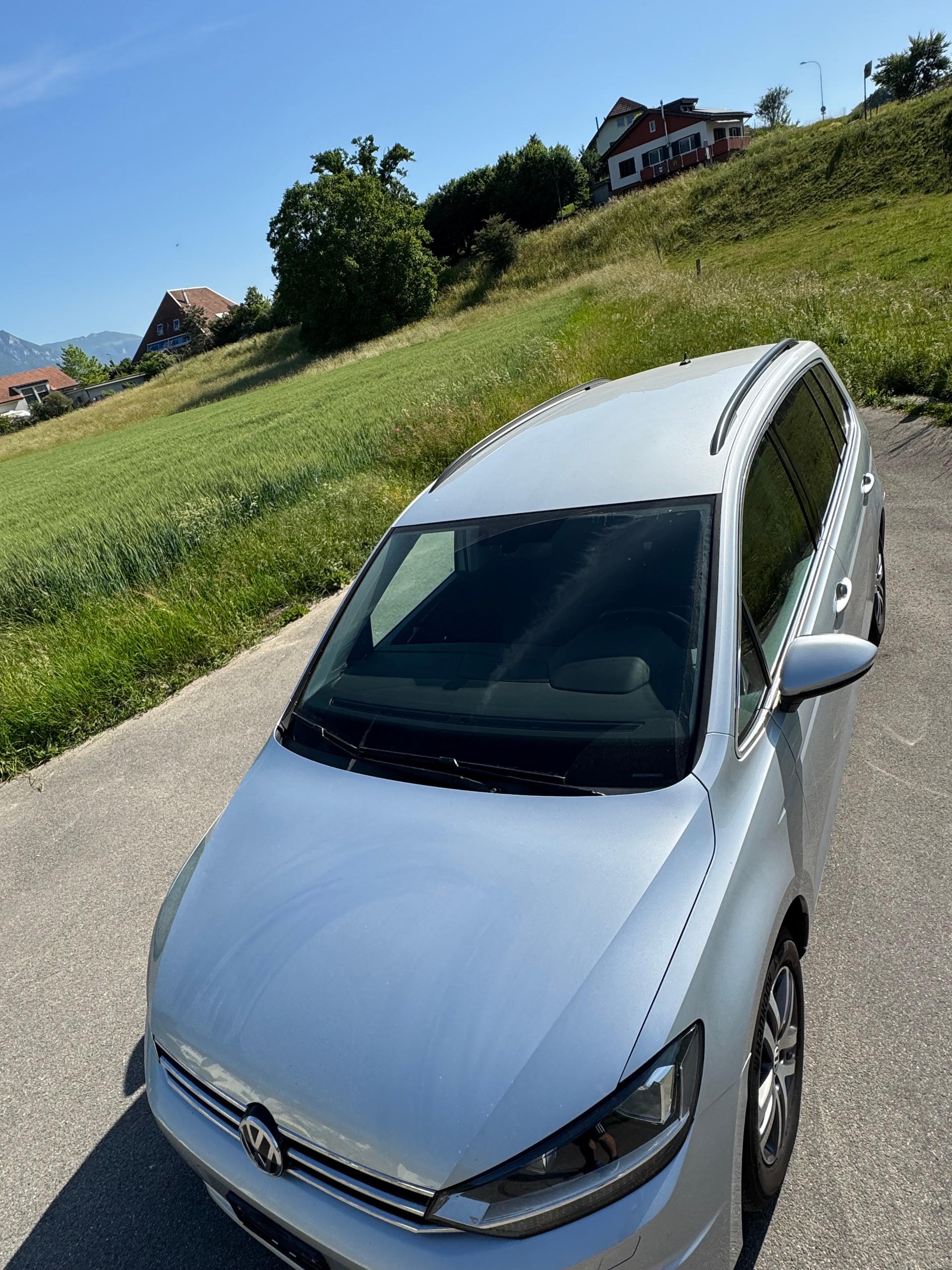 VW Touran 1.6 TDI BlueMotion Technology Trendline DSG-image-8