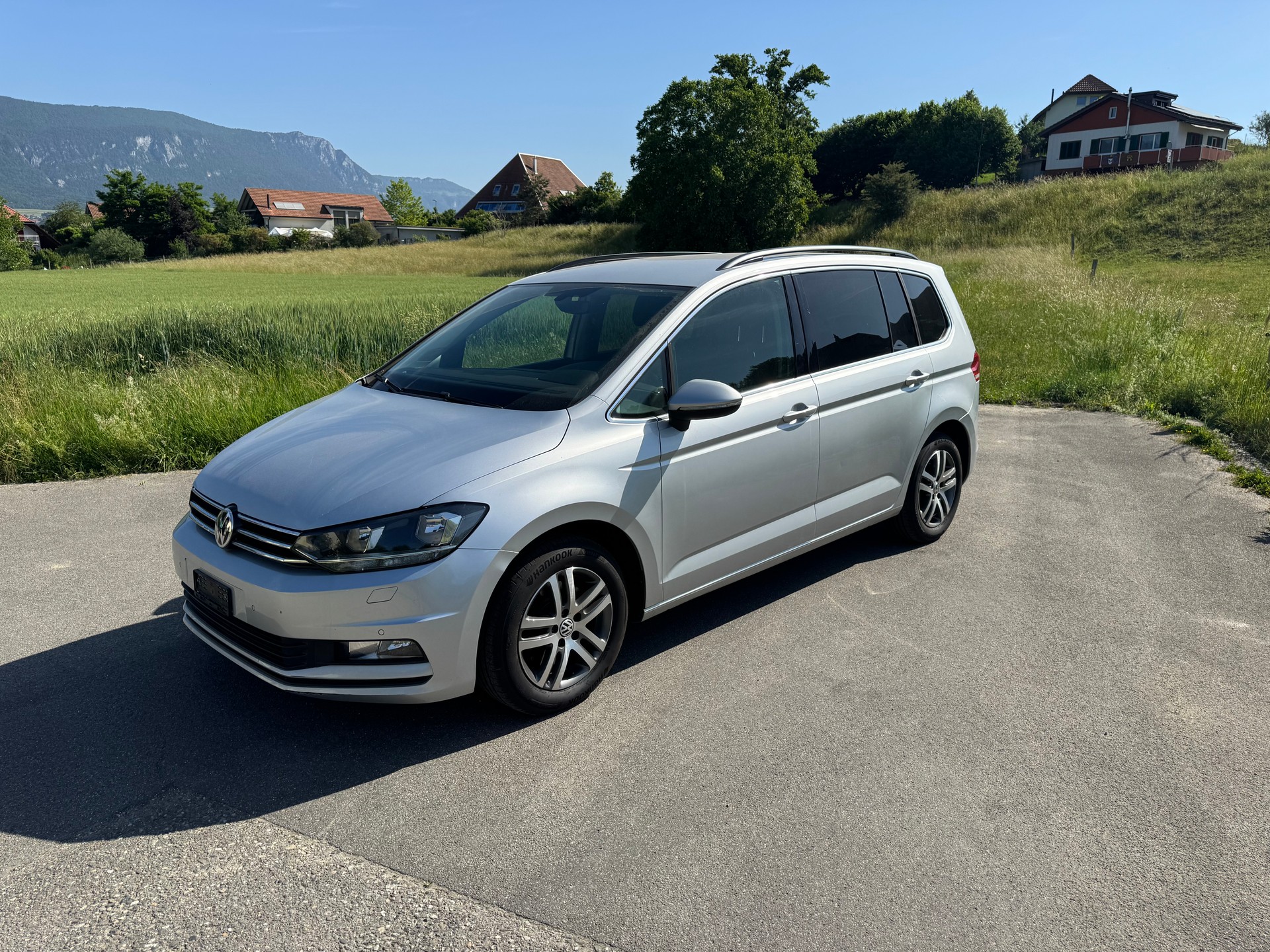 VW Touran 1.6 TDI BlueMotion Technology Trendline DSG-image-0