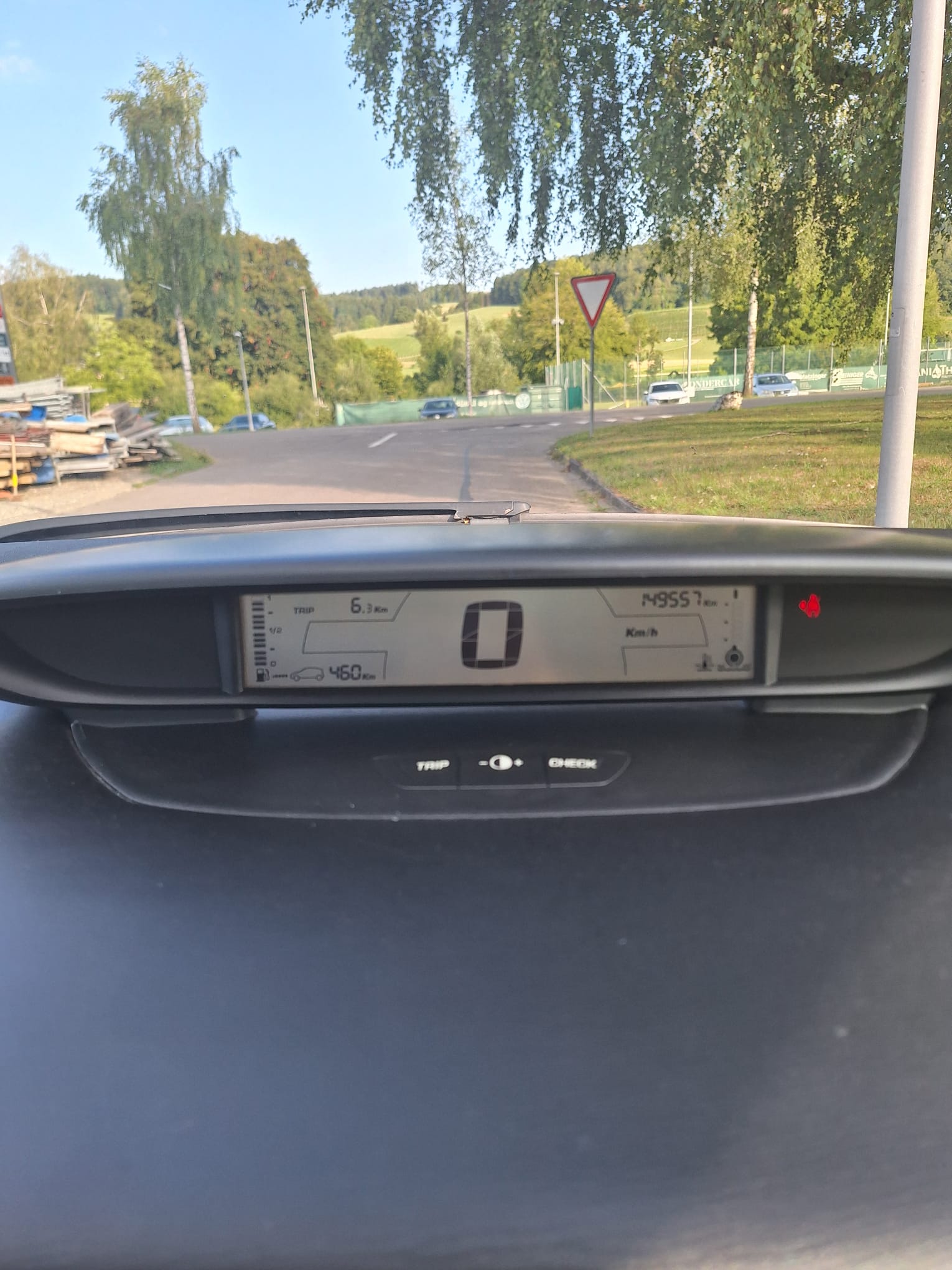 CITROEN C4 Berline 2.0i 16V Exclusive Automatic-image-7