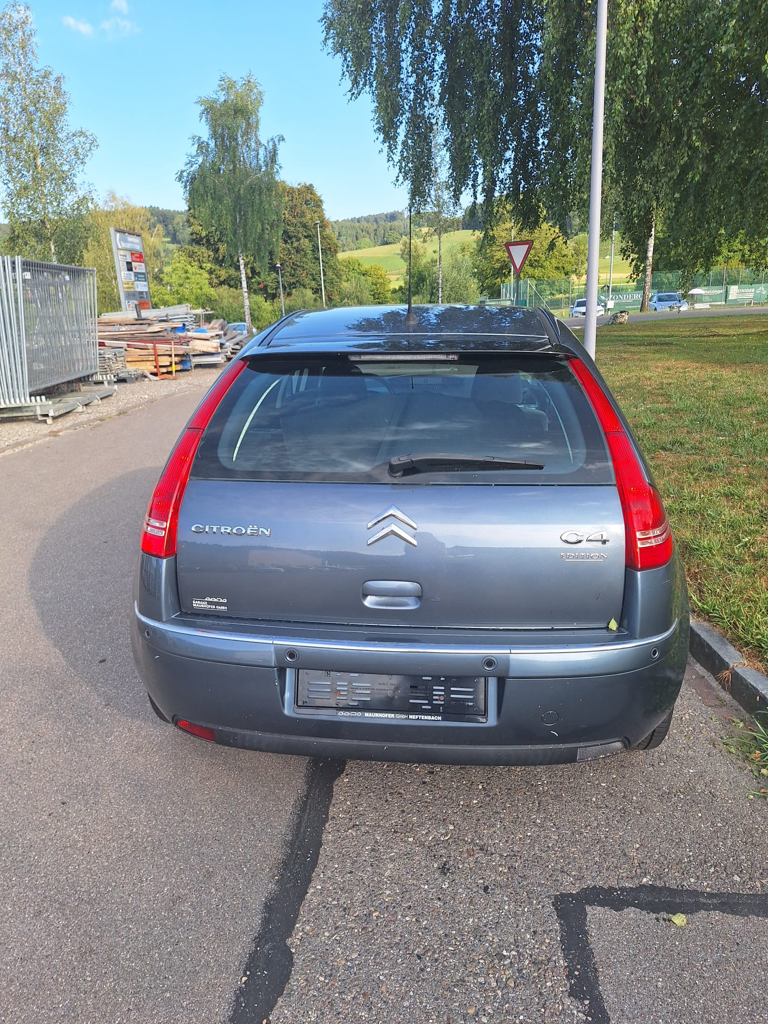 CITROEN C4 Berline 2.0i 16V Exclusive Automatic-image-5