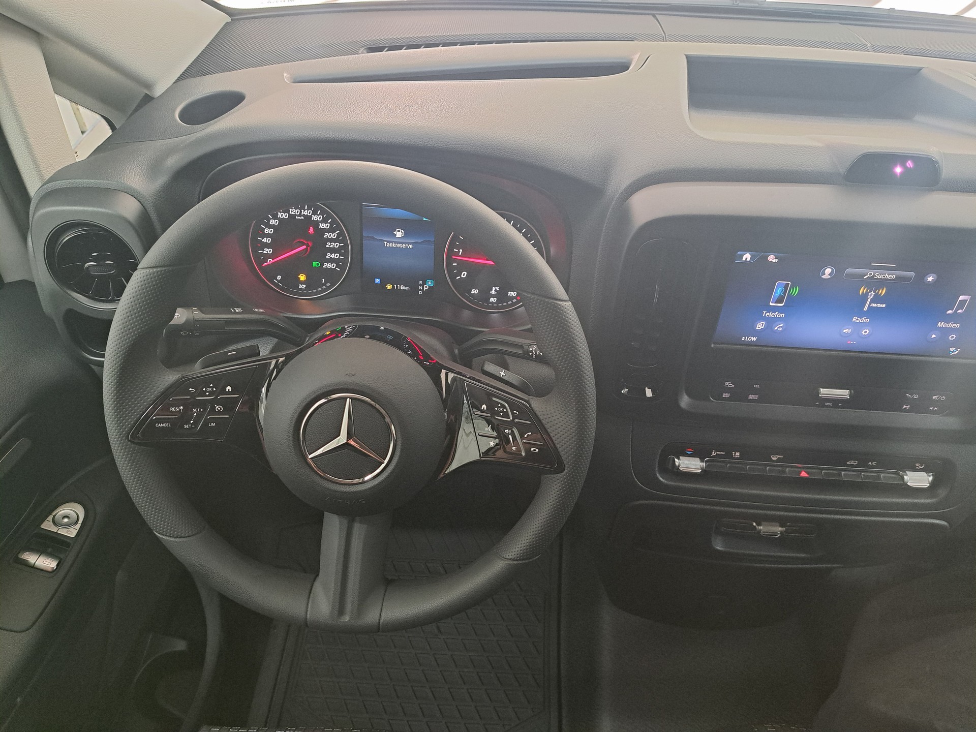 MERCEDES-BENZ Vito 116 CDI 4MATIC KA PRO 3200mm L-image-10