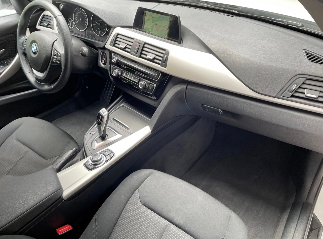 BMW 316d Business-image-4