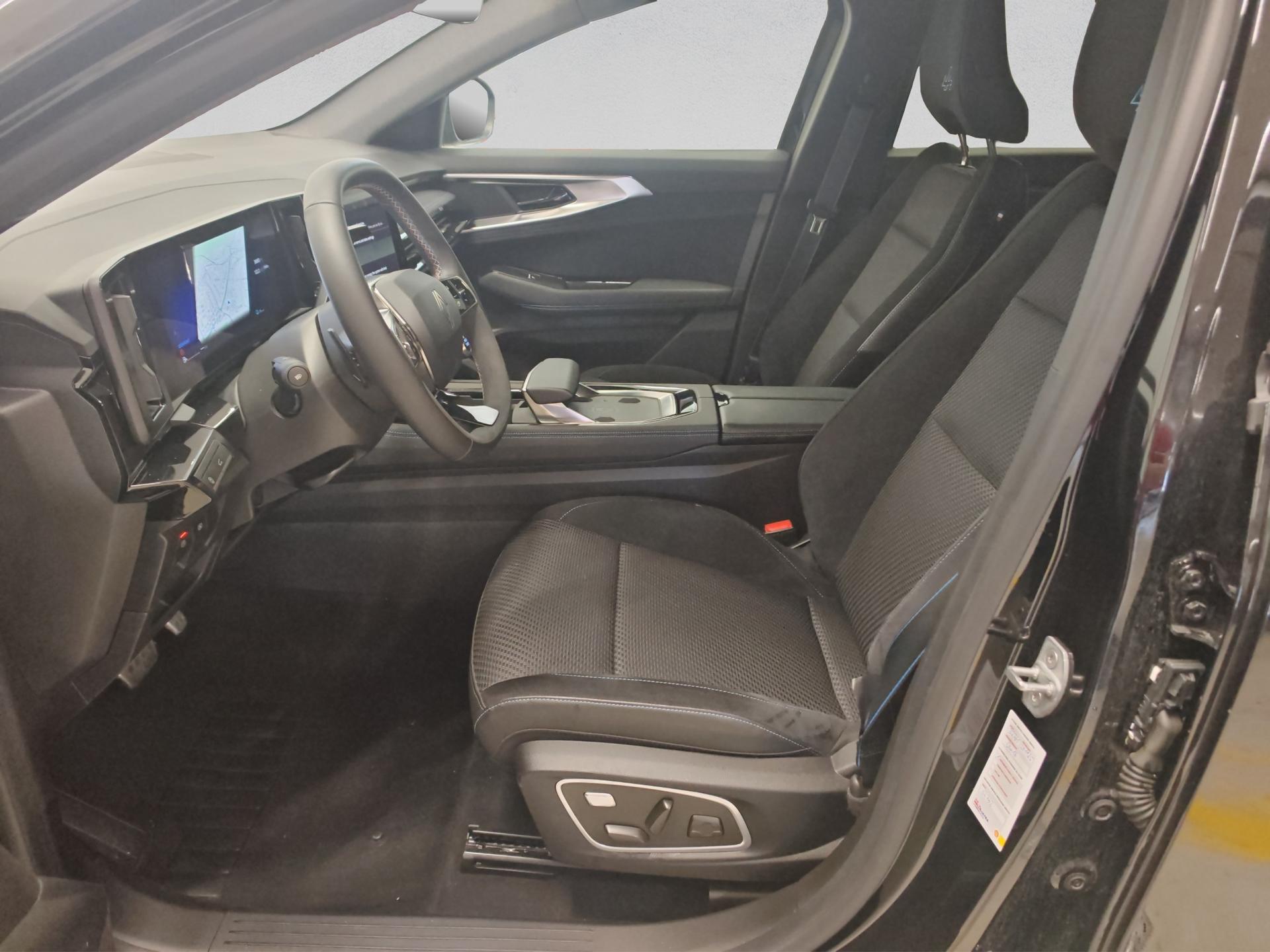 RENAULT Austral 1.2 HEV 200 Techno Esprit Alpine A-image-8