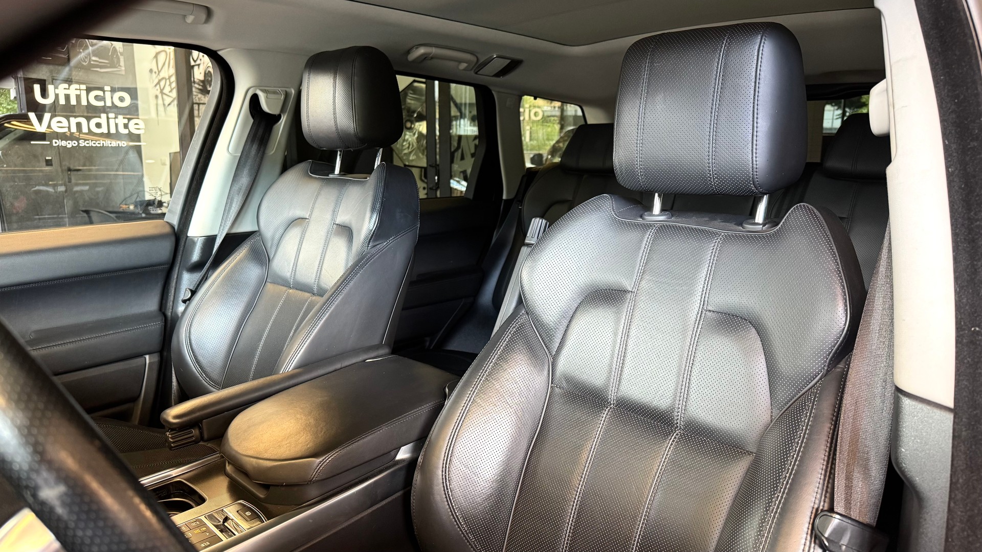 LAND ROVER Range Rover Sport 3.0 SDV6 HSE Automatic-image-9