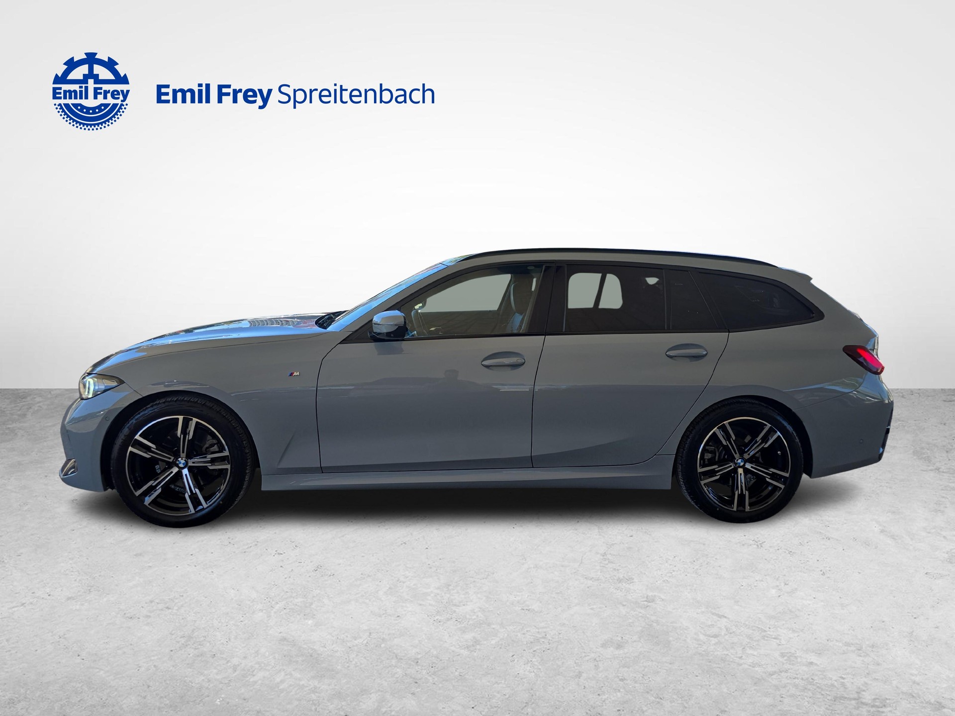 BMW 320d xDrive Touring-image-1
