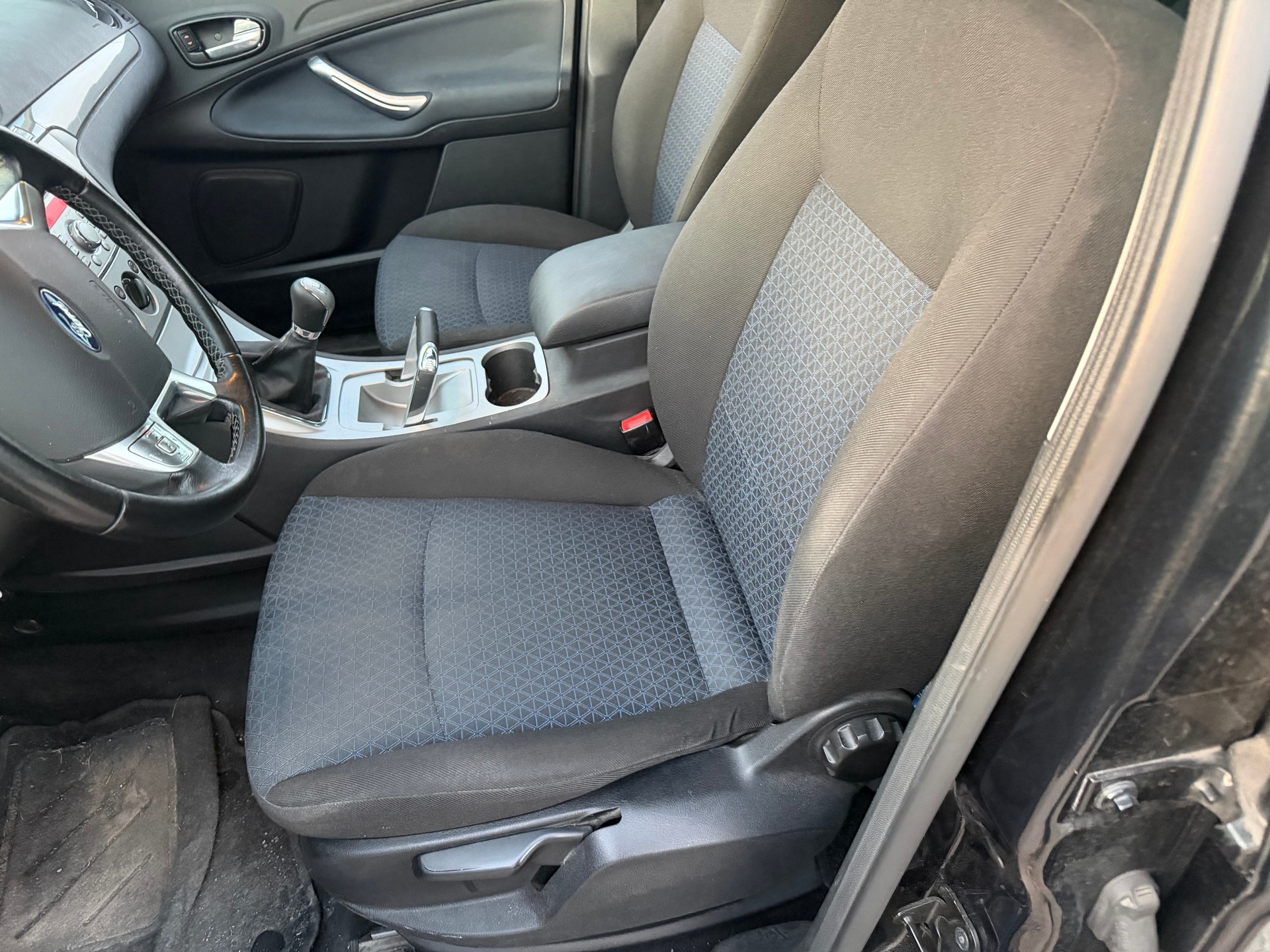 FORD S-Max 2.0i Carving-image-6