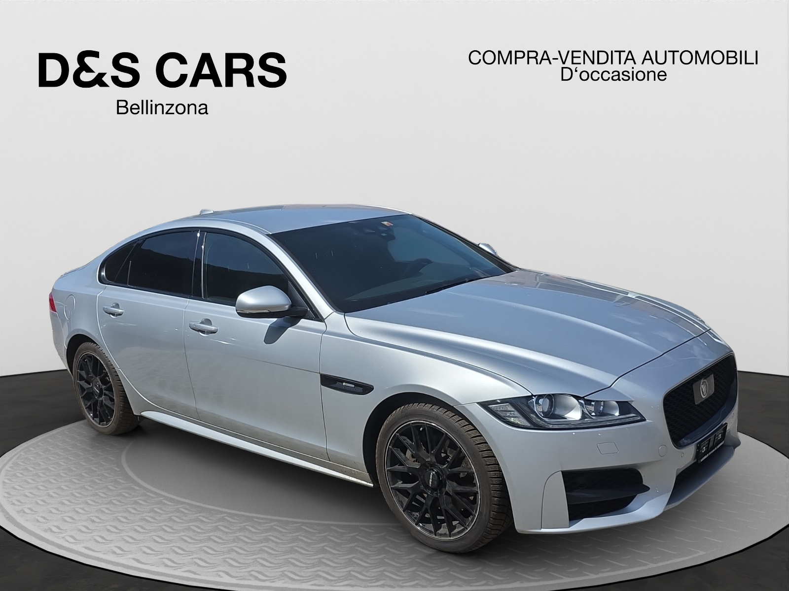JAGUAR XF 20d Pure AWD Automatic-image-6