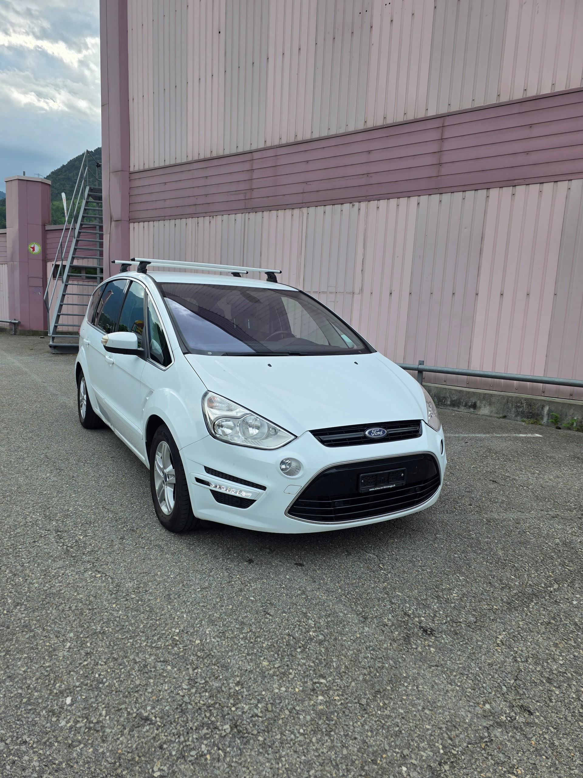 FORD S-Max 2.0 TDCi Titanium PowerShift-image-2