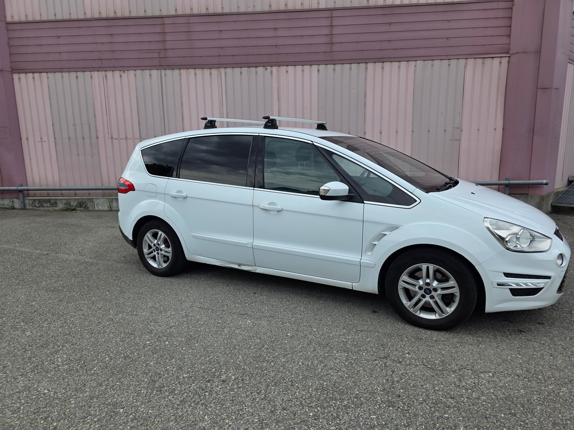 FORD S-Max 2.0 TDCi Titanium PowerShift-image-3