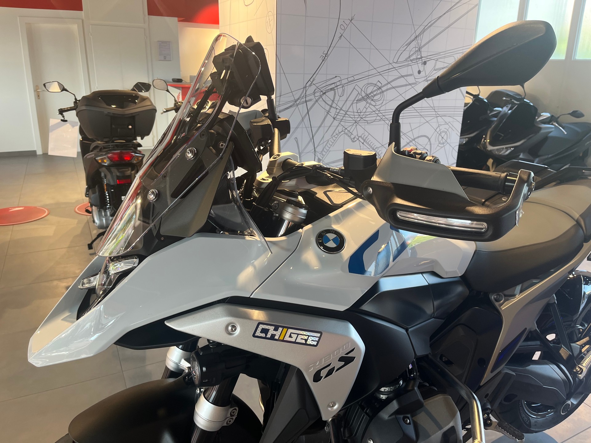 BMW R 1300 GS-image-12