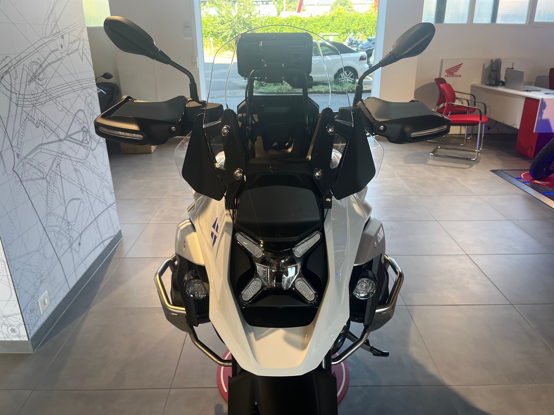 BMW R 1300 GS-image-14