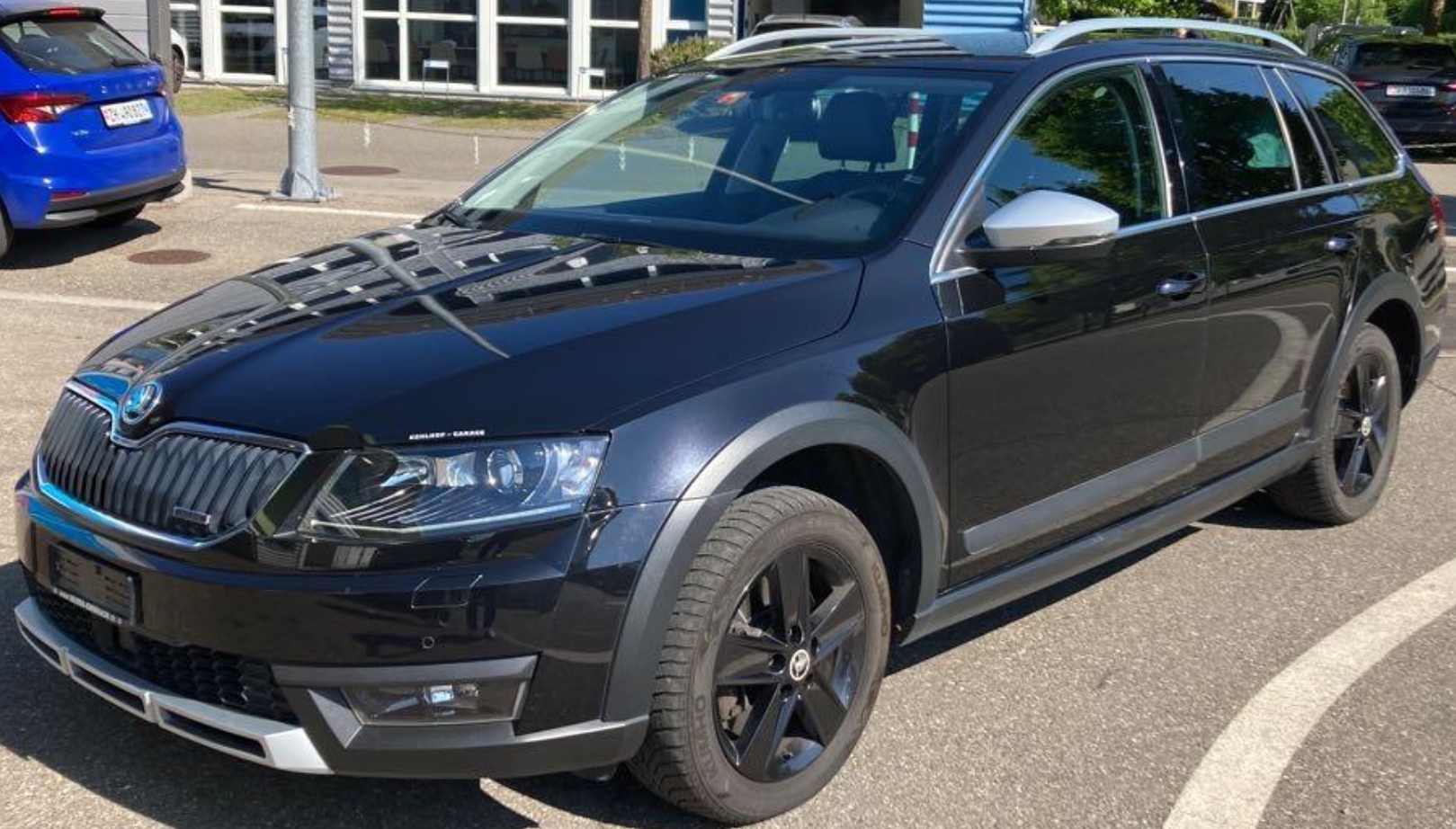 SKODA Octavia Combi 2.0 TDI Scout 4x4 DSG-image-0