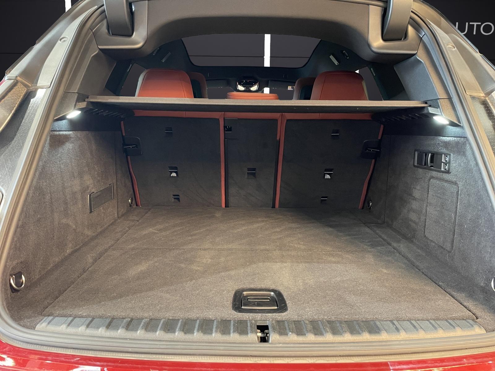 BMW iX xDrive40 SPORTPAKET Attraktiven Leasingzinssatz ab 1,9 % bei Abschluss einer BMW Fahrzeugversicherung.-image-16
