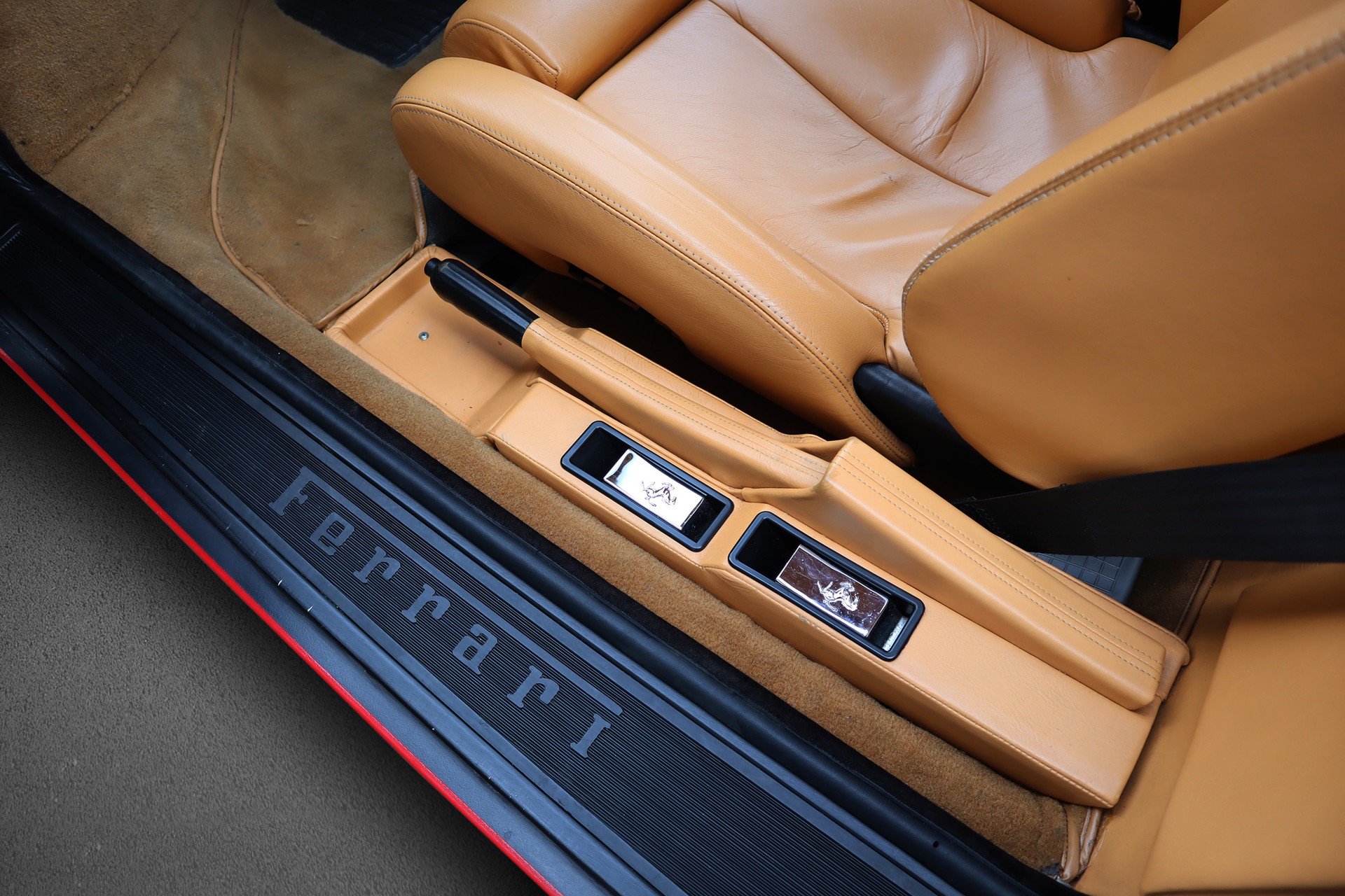 FERRARI Testarossa-image-15