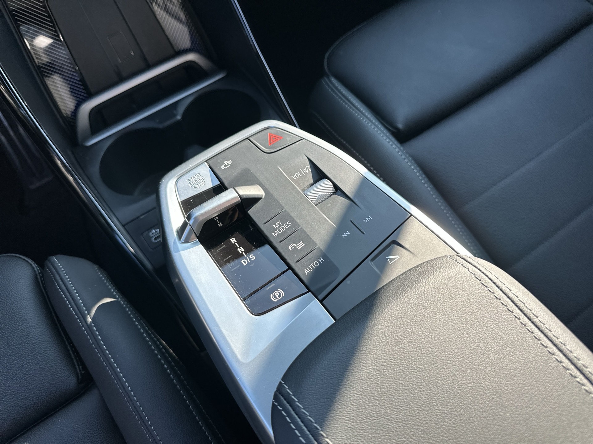 BMW 220i Active Tourer M Sport DKG-image-11