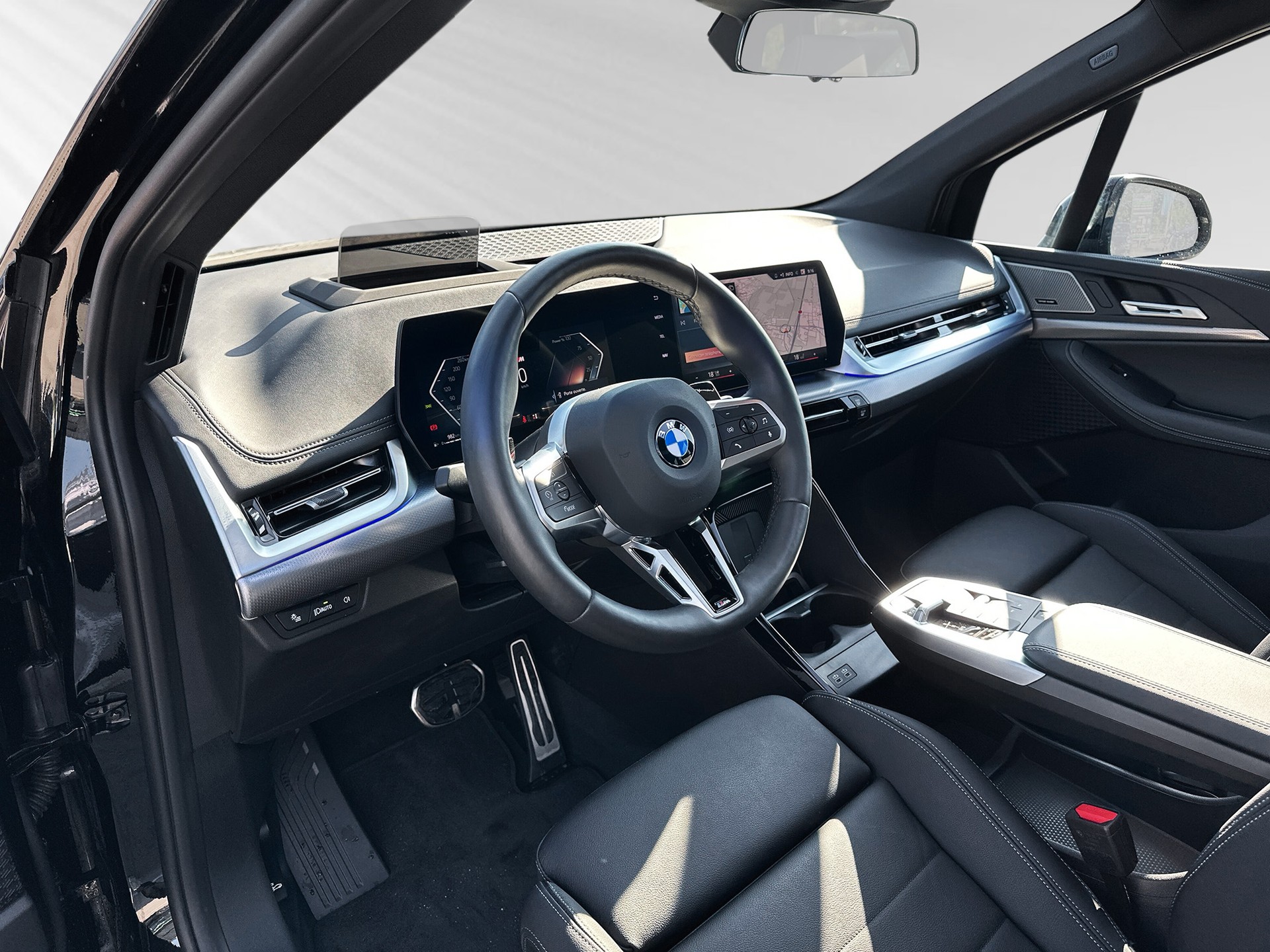 BMW 220i Active Tourer M Sport DKG-image-3