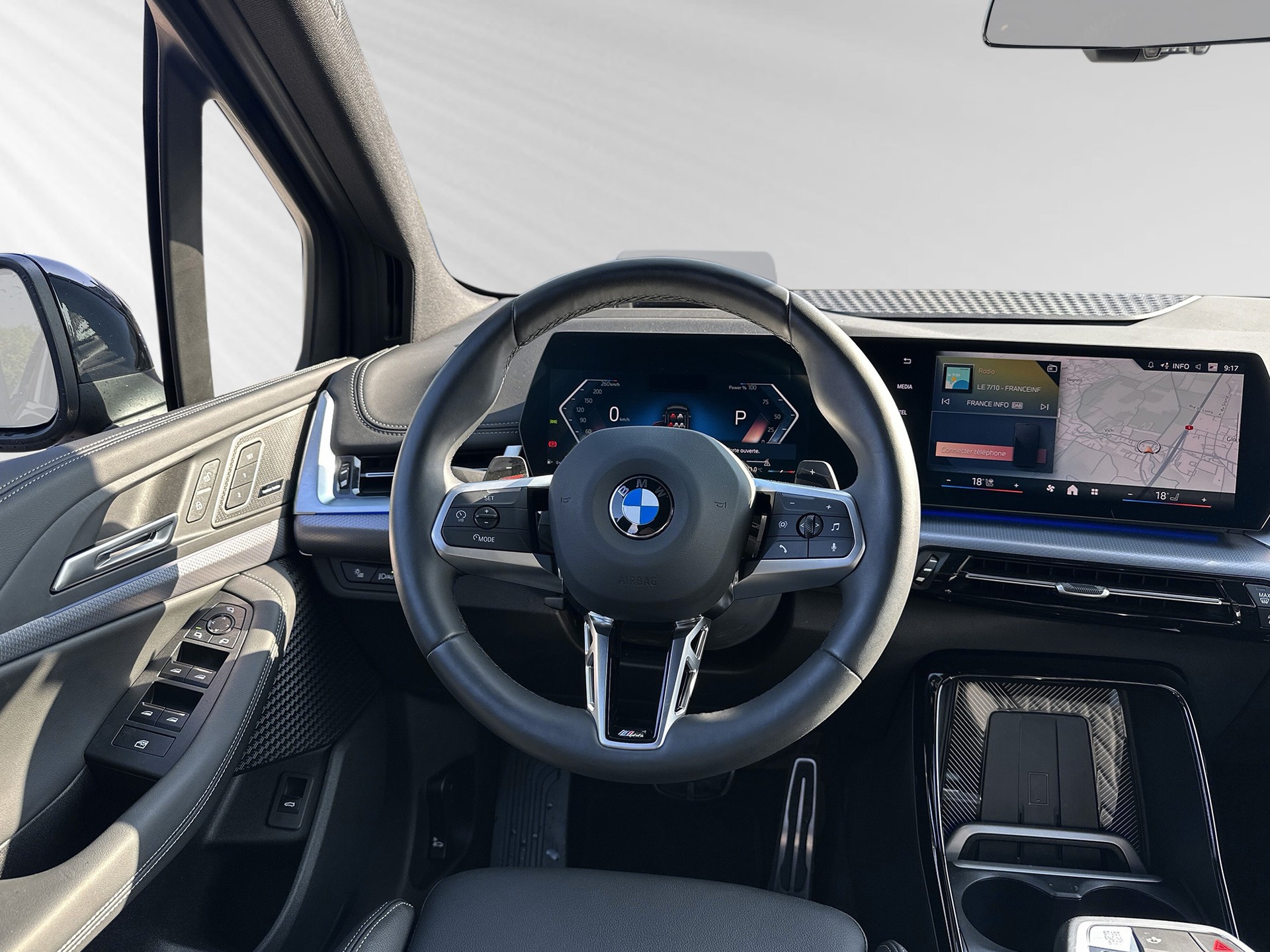 BMW 220i Active Tourer M Sport DKG-image-4