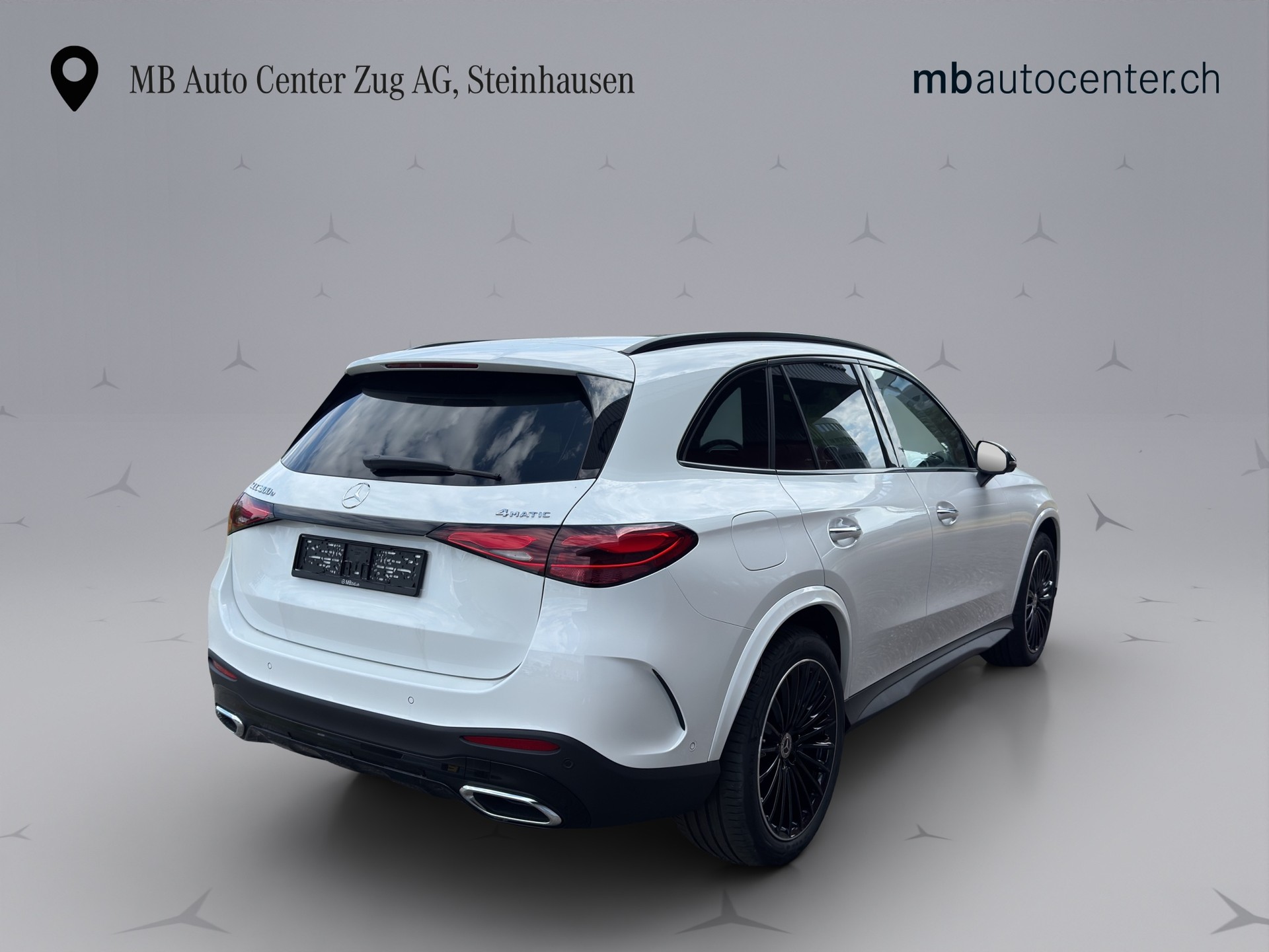 MERCEDES-BENZ GLC 300 e EQ Star AMG Line 4matic-image-5