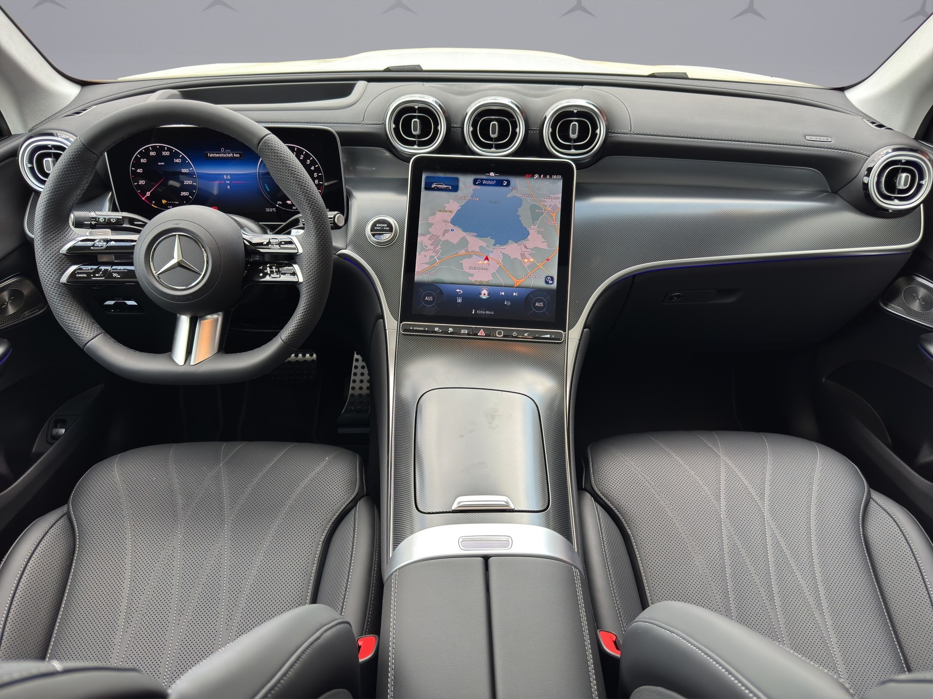 MERCEDES-BENZ GLC 300 e EQ Star AMG Line 4matic-image-13