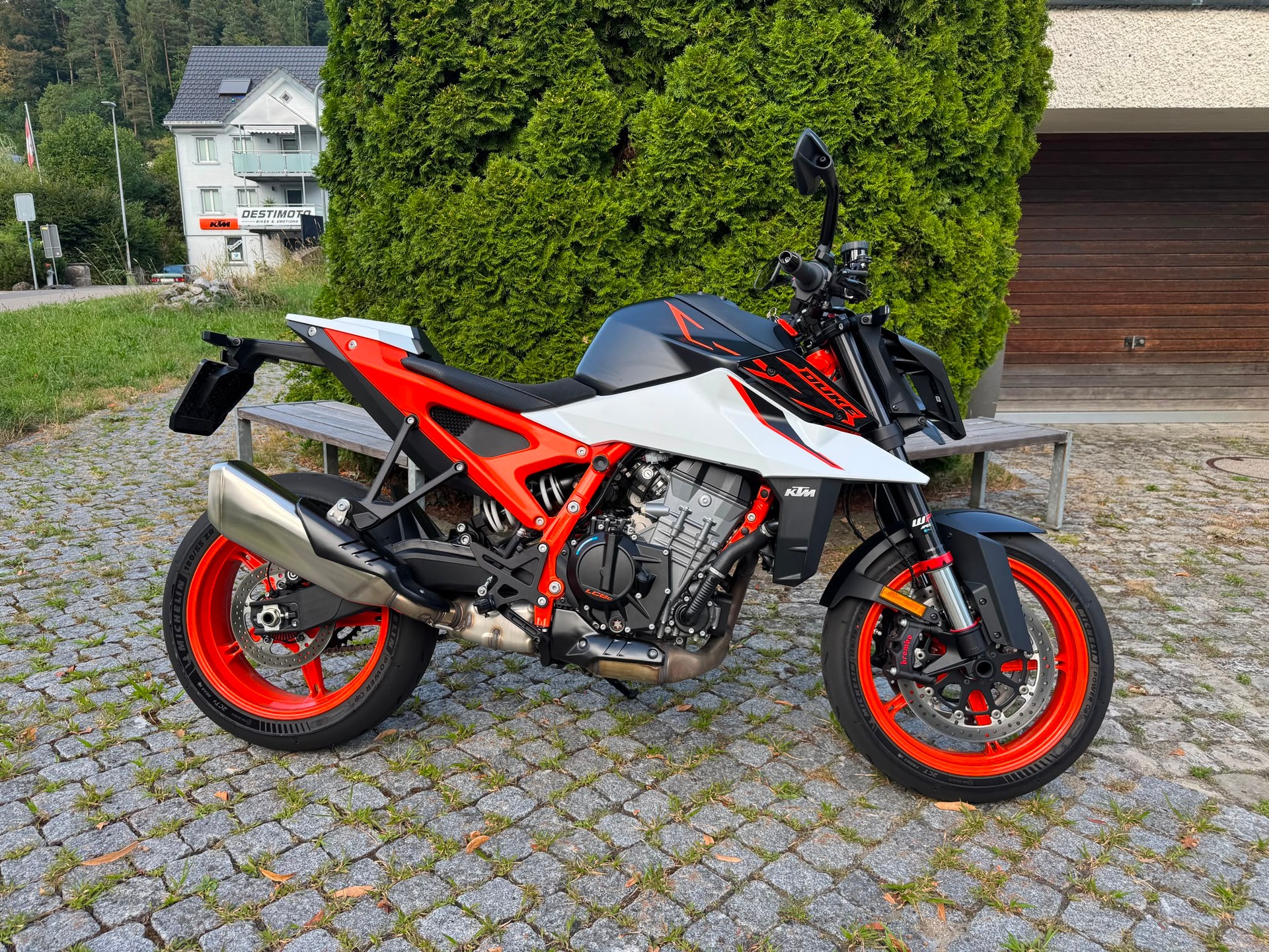 KTM 990 Duke R
