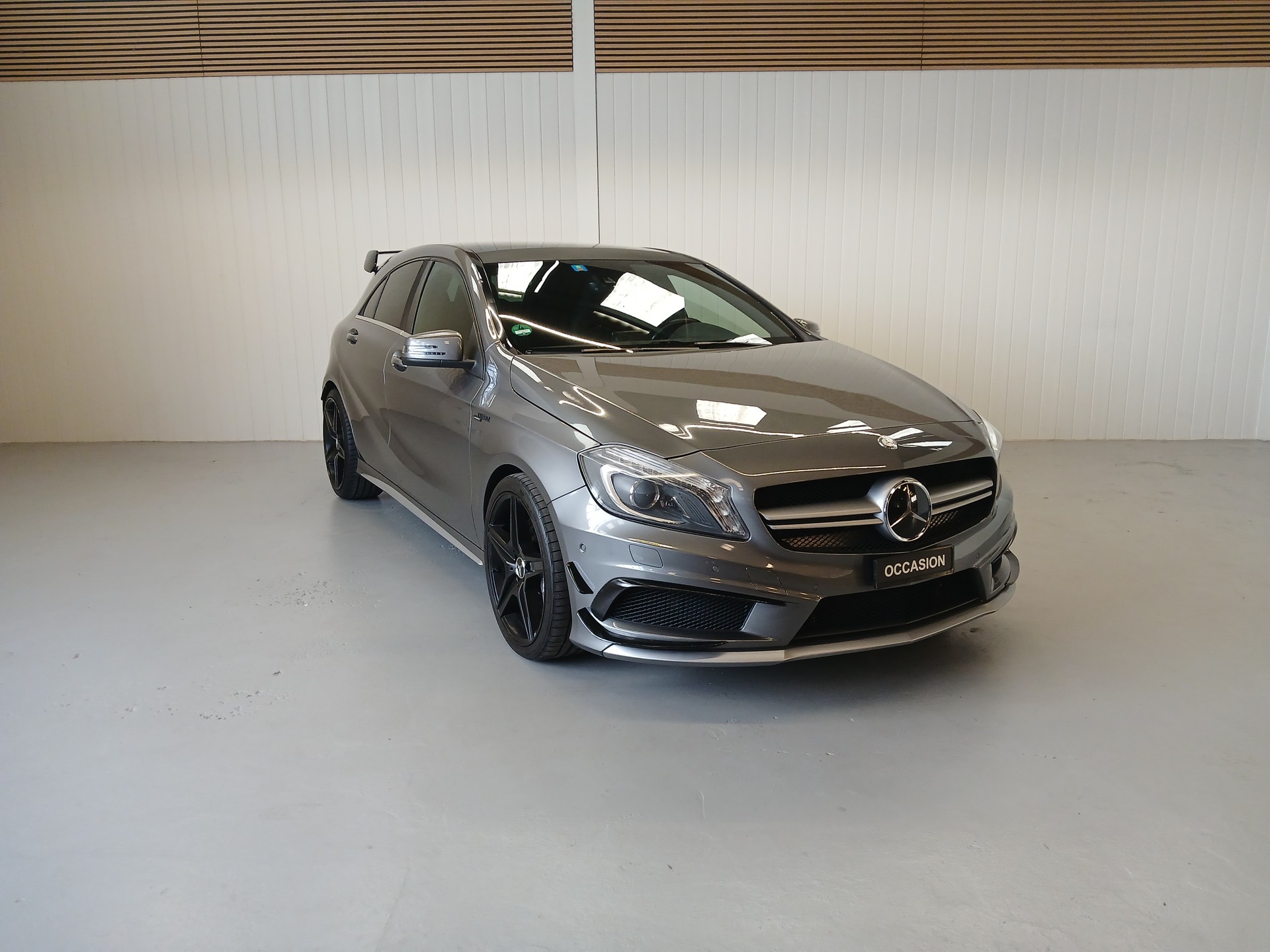 MERCEDES-BENZ A 45 AMG-image-6