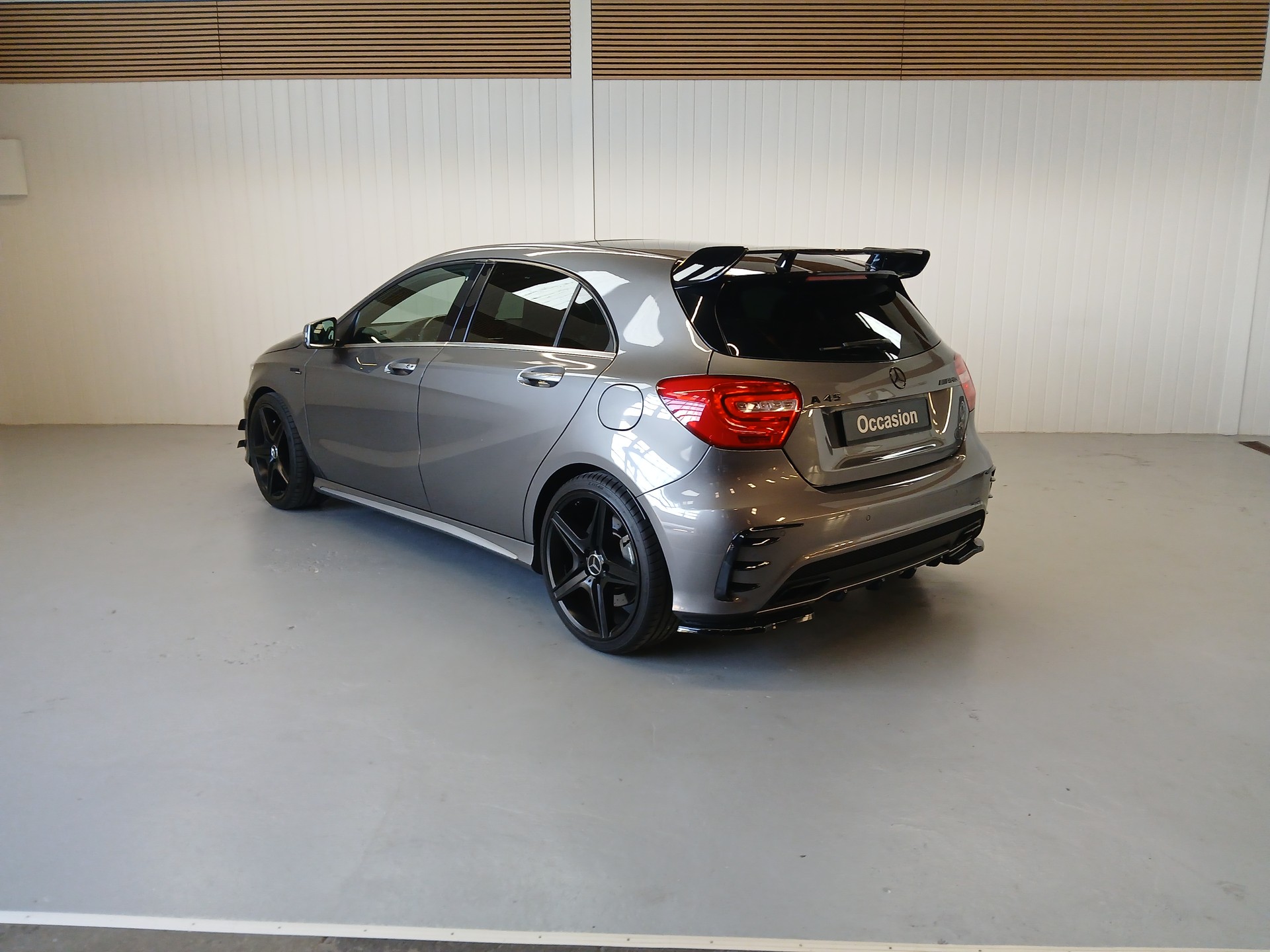 MERCEDES-BENZ A 45 AMG-image-1
