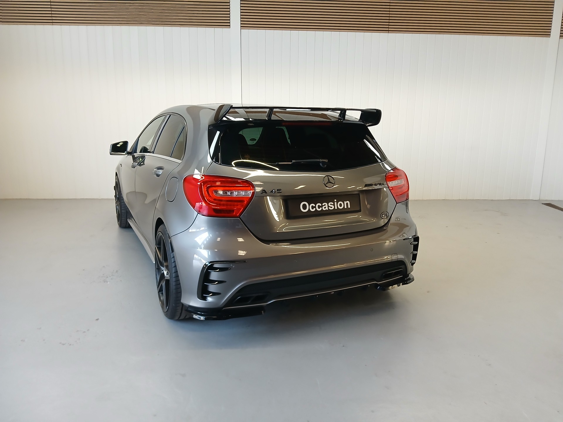 MERCEDES-BENZ A 45 AMG-image-2
