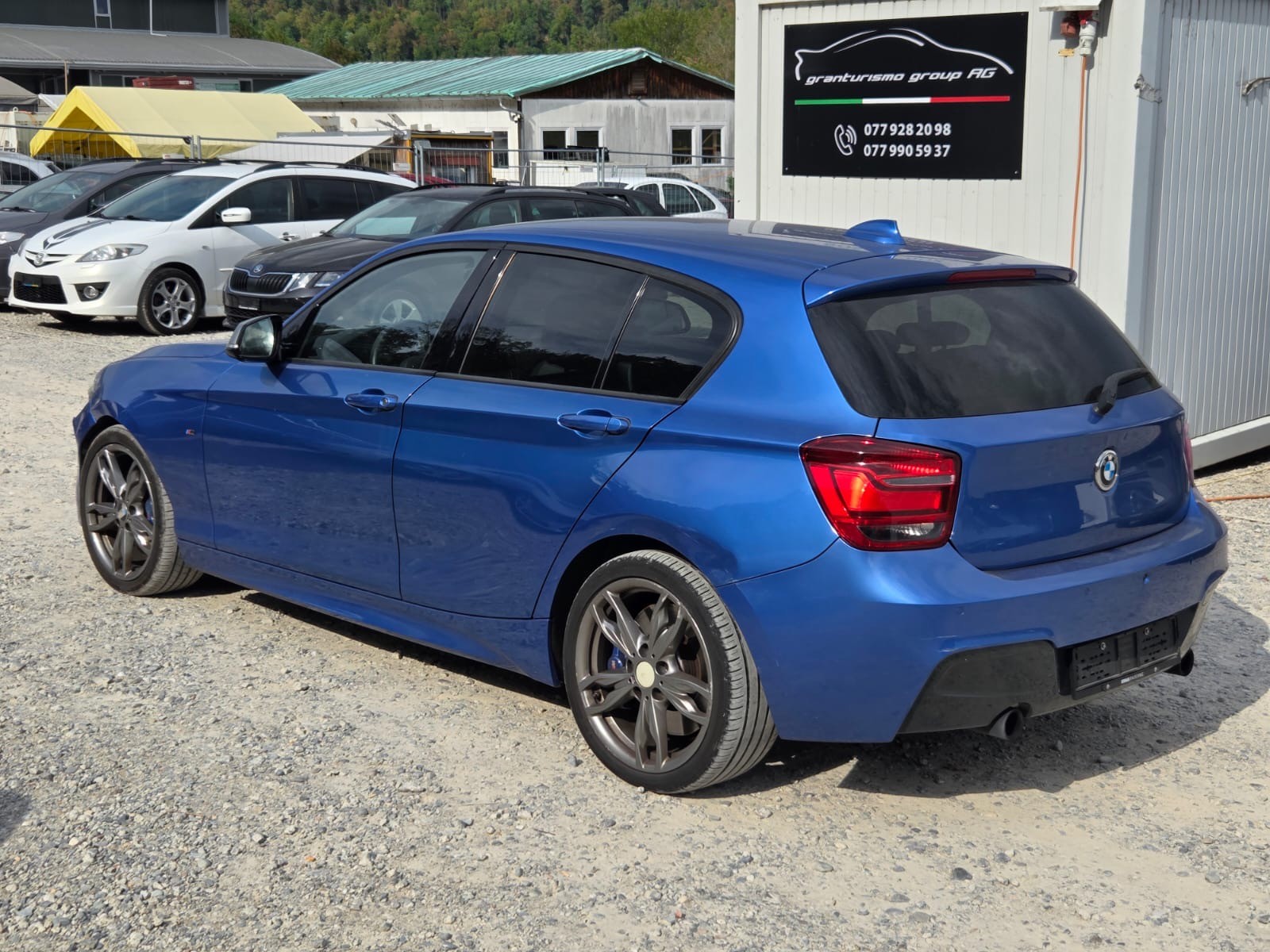BMW M135i xDrive Steptronic-image-7