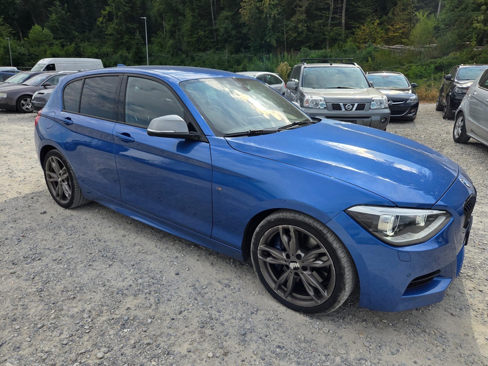 BMW M135i xDrive Steptronic-image-1