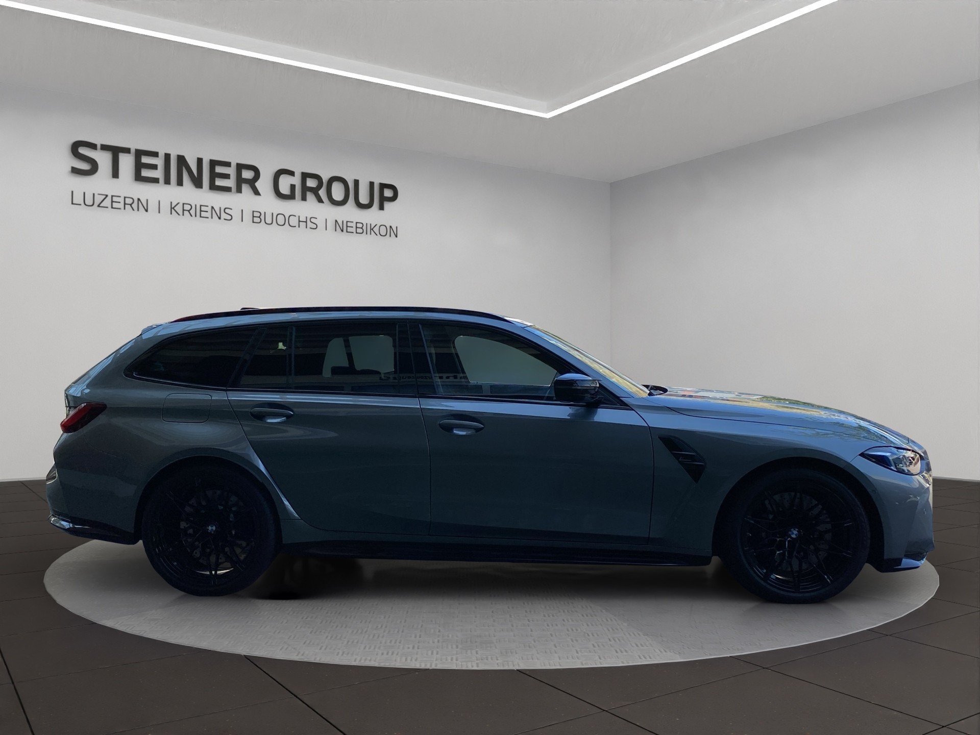 BMW M3 Touring xDrive Competition M-image-3