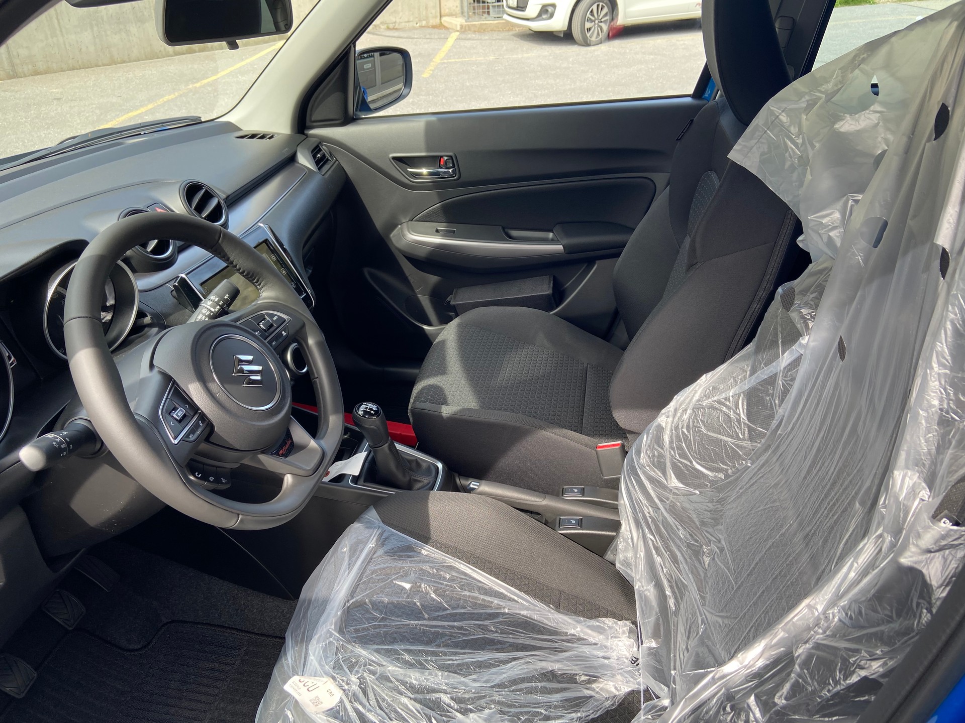 SUZUKI Swift 1.2i Piz Sulai Top Hybrid Allgrip 4x4-image-11