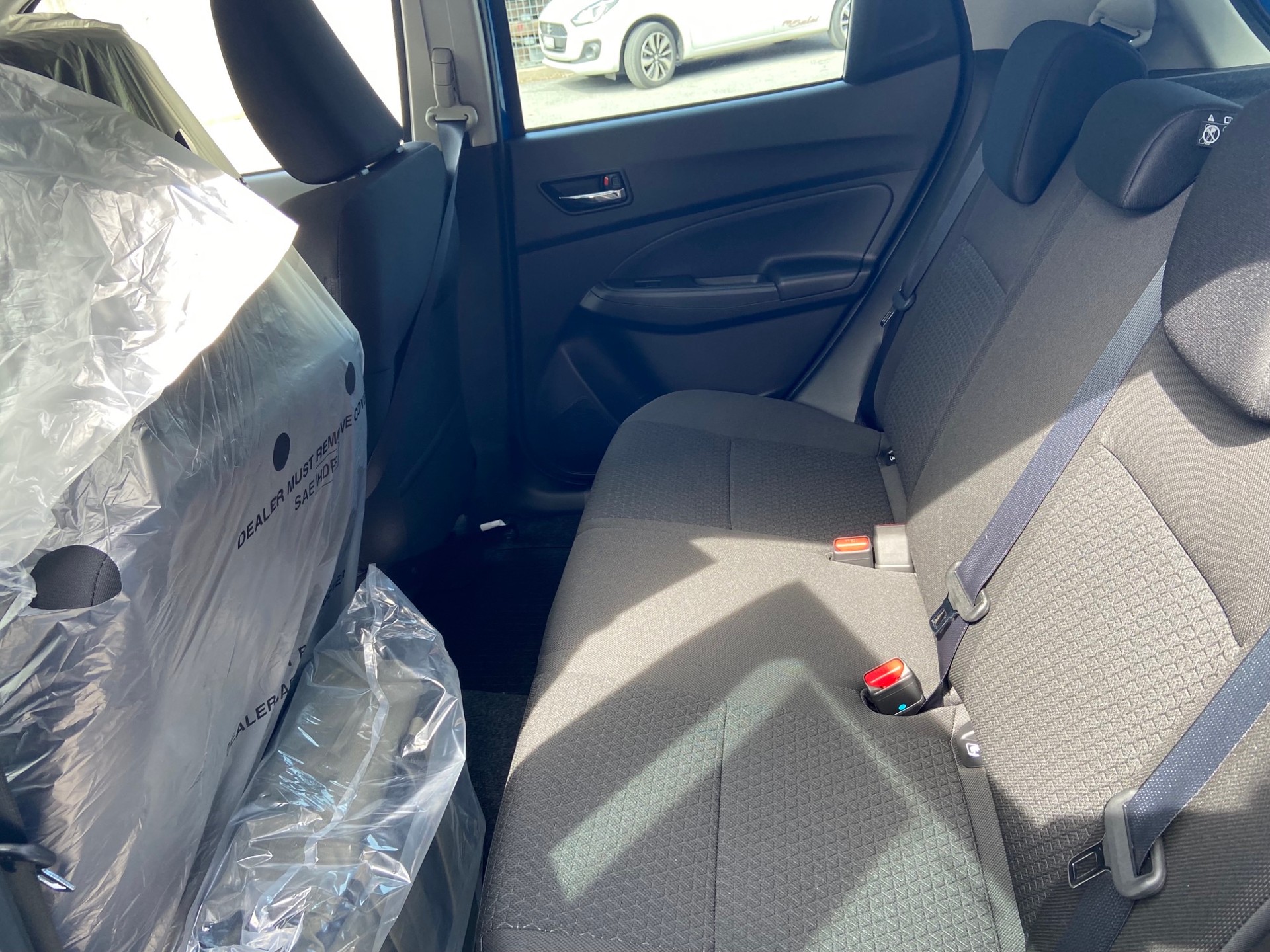 SUZUKI Swift 1.2i Piz Sulai Top Hybrid Allgrip 4x4-image-12