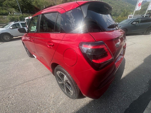 SUZUKI Swift 1.2i Piz Sulai Top Hybrid Allgrip 4x4-image-3