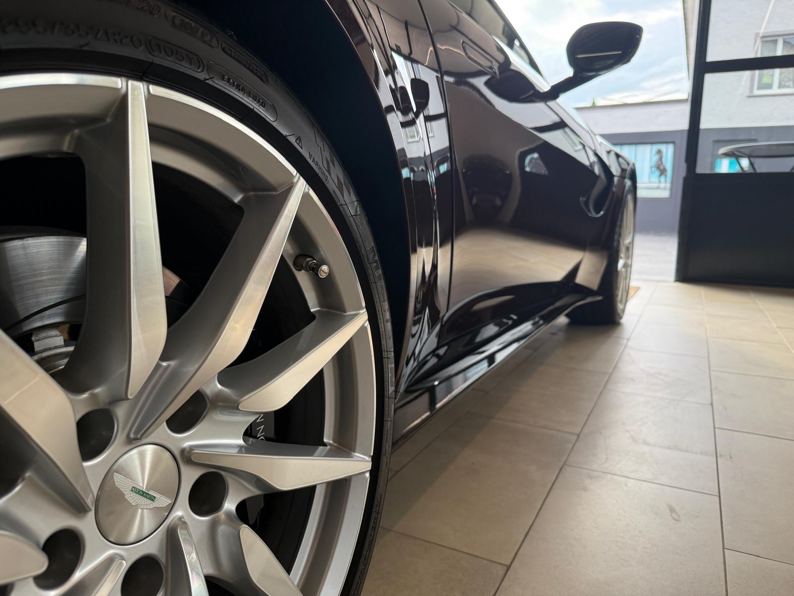 ASTON MARTIN V8 Vantage 4.0 Coupé Bi-Turbo-image-17