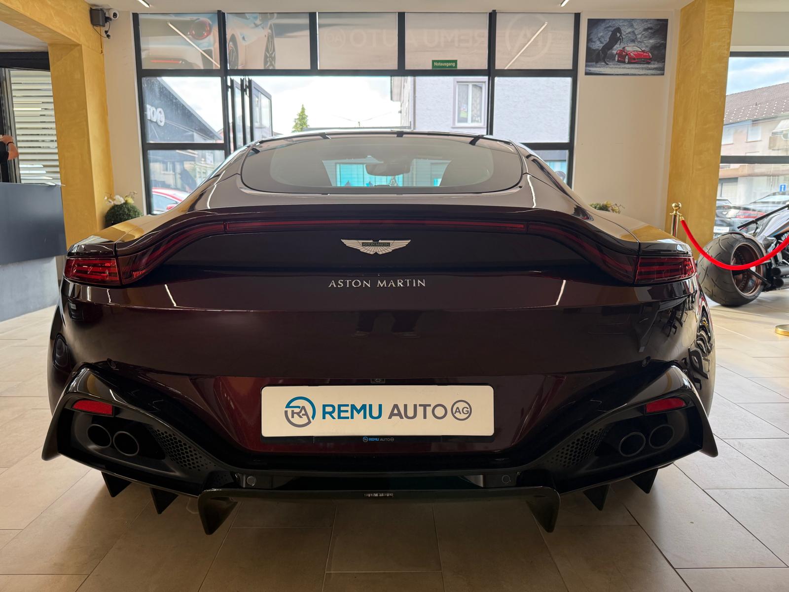 ASTON MARTIN V8 Vantage 4.0 Coupé Bi-Turbo-showroom-element-3