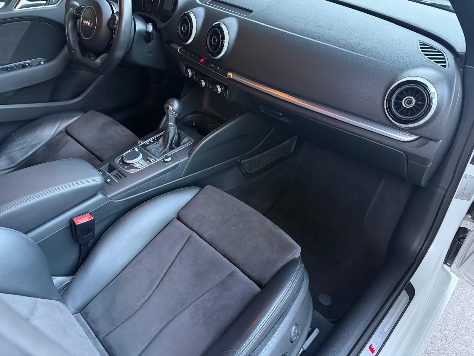 AUDI A3 Sportback 1.4 TFSI Ambition S-tronic S-Line-image-8